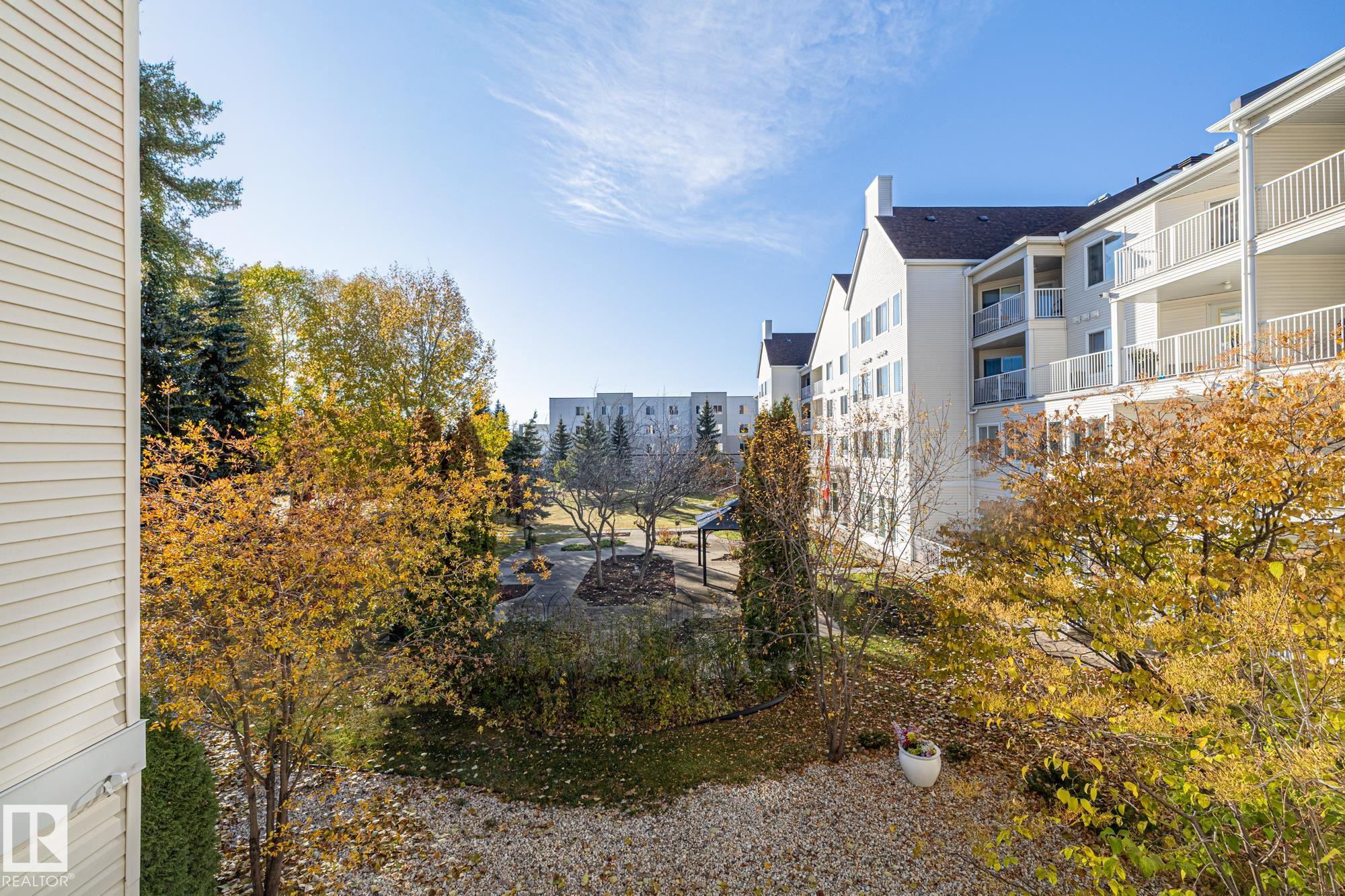 203 - 78 Mckenney Avenue, Mission, St. Albert photo number 2