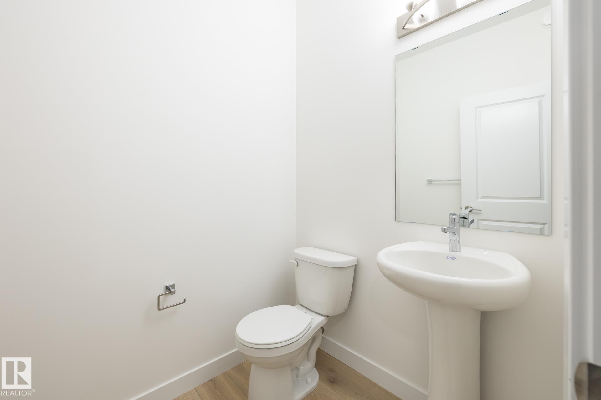 Photo 11 at 5264 Kinney Place SW, Keswick, Edmonton