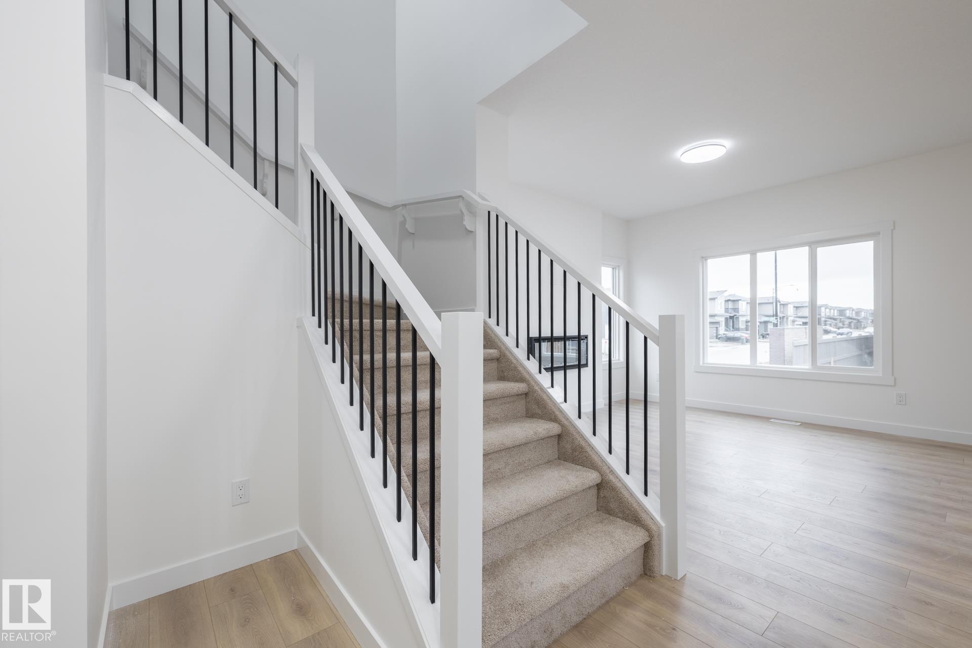 Photo 12 at 5264 Kinney Place SW, Keswick, Edmonton