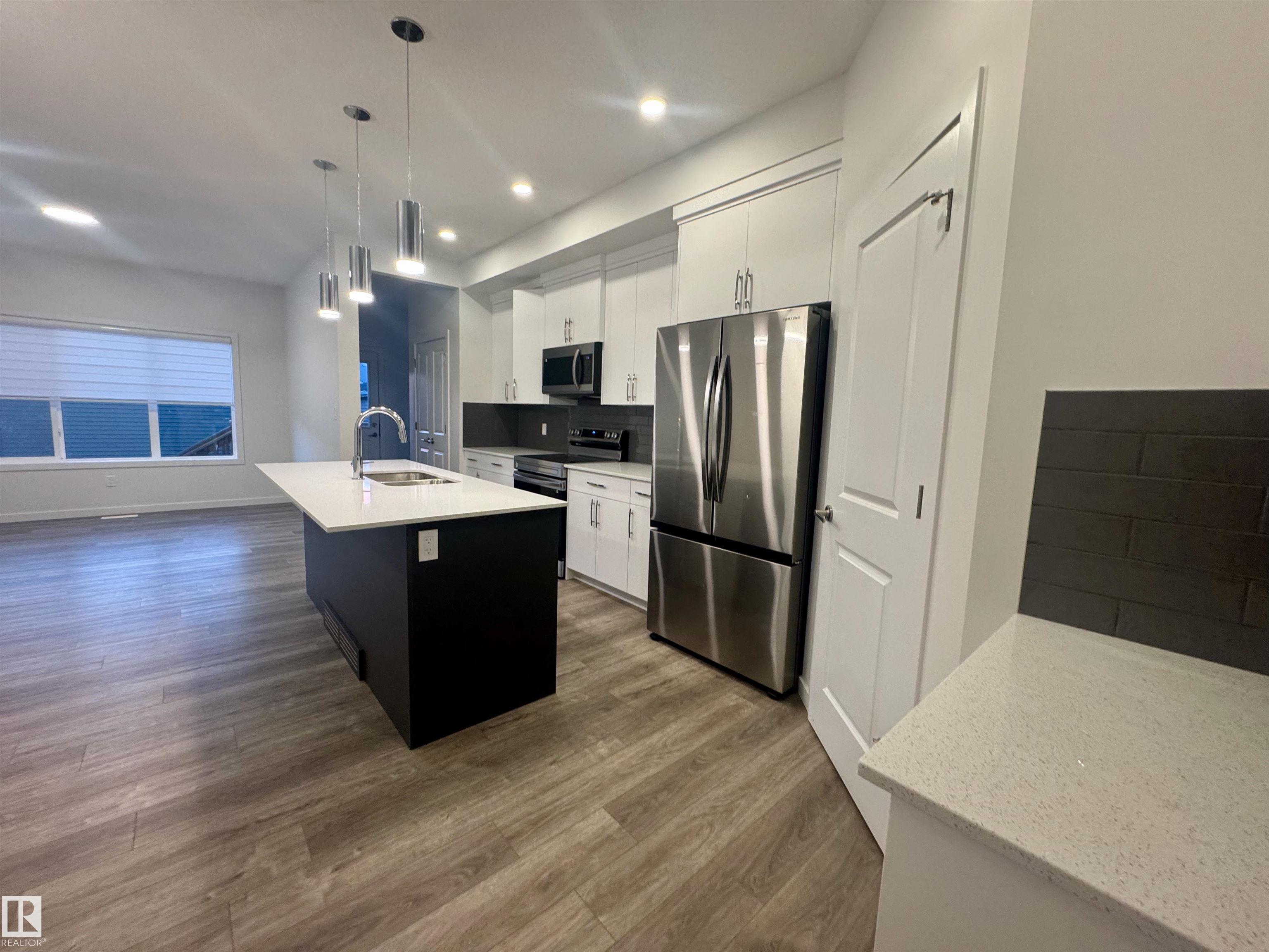 Picture for 472 EDGEMONT DR NW