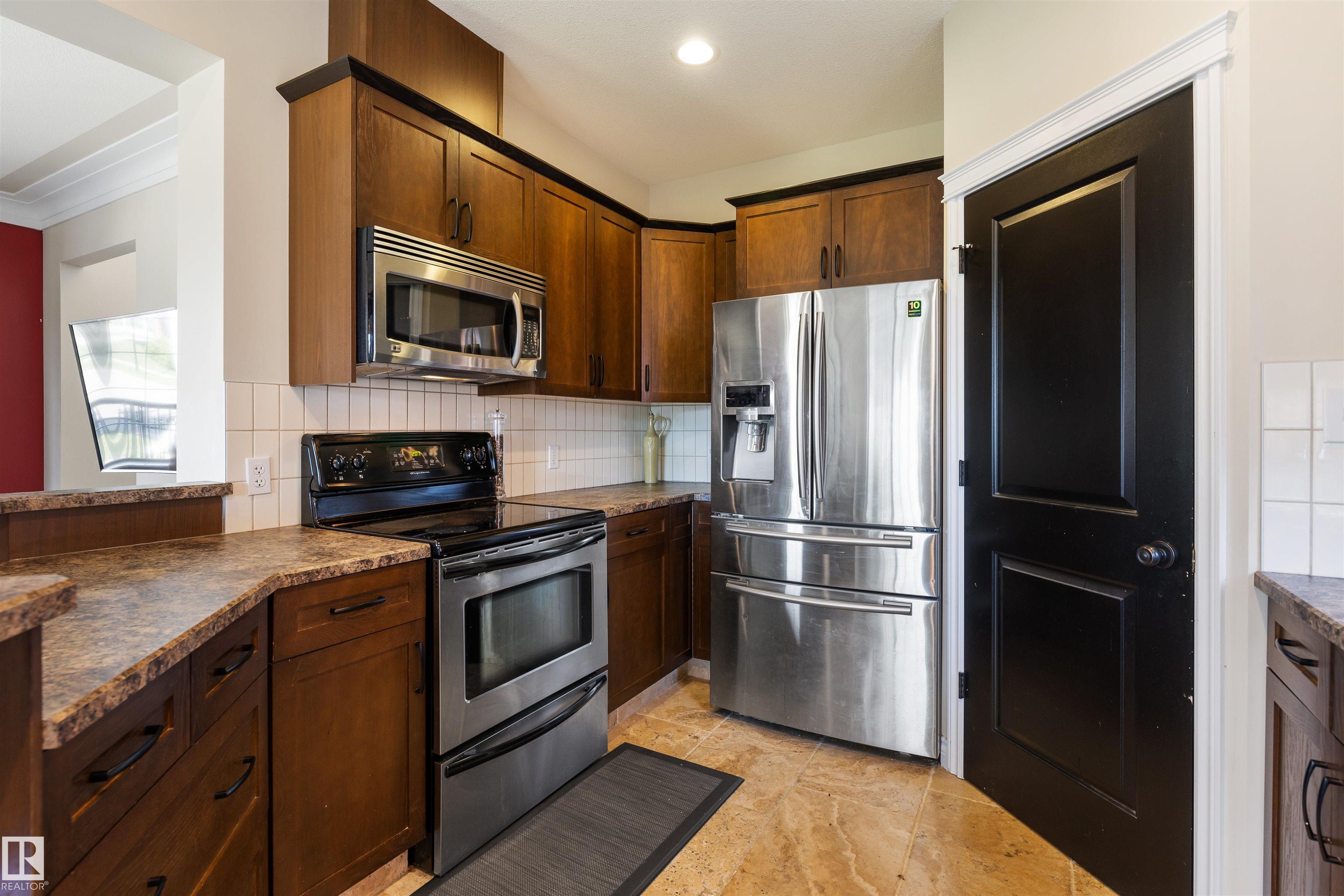 Photo 12 at 10416 99 Street, Morinville