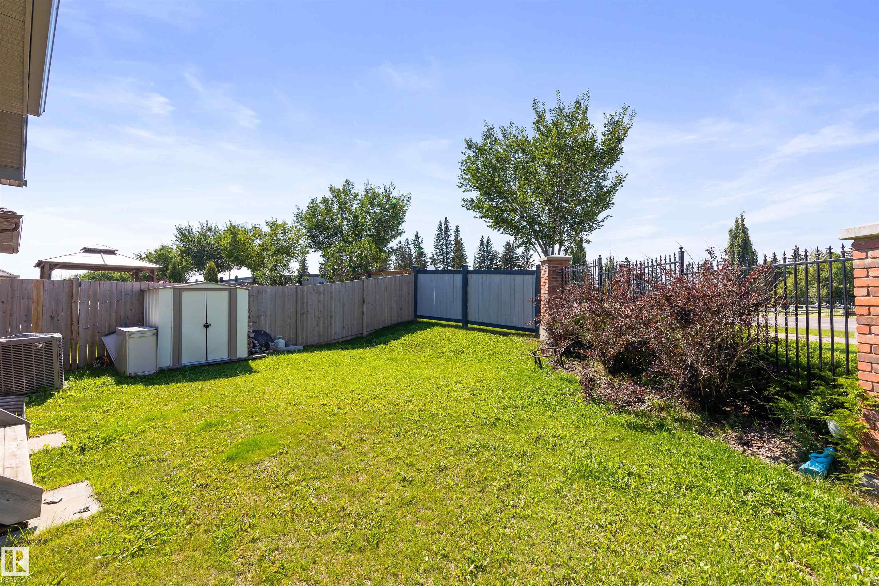 Photo 32 at 10416 99 Street, Morinville