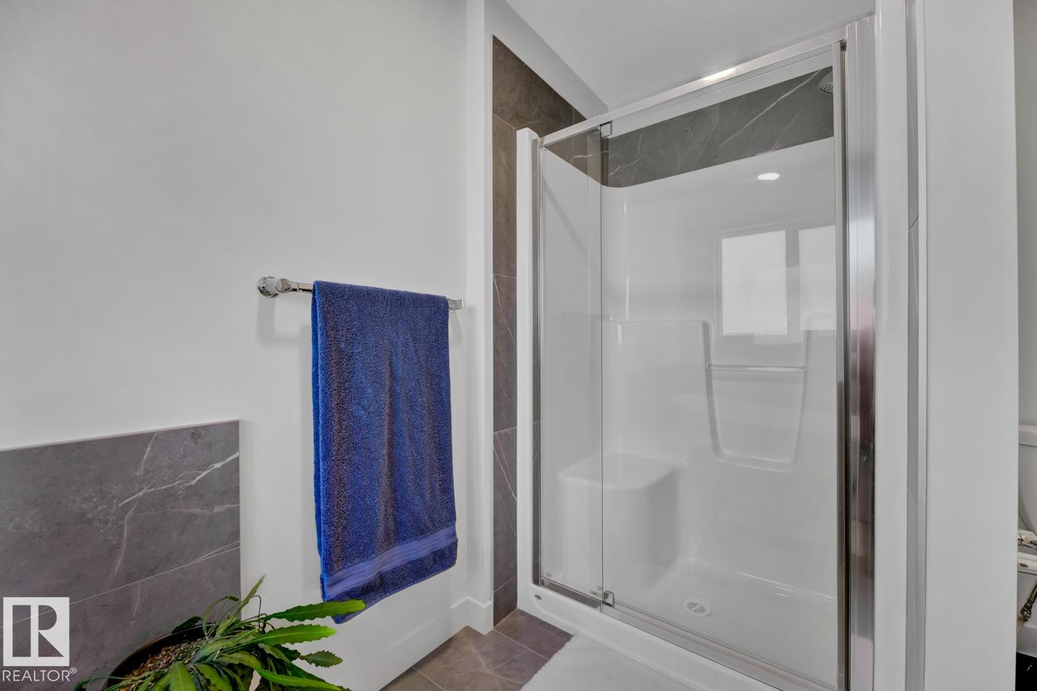 Photo 25 at 5 Elwyck Gate, Fenwyck, Spruce Grove