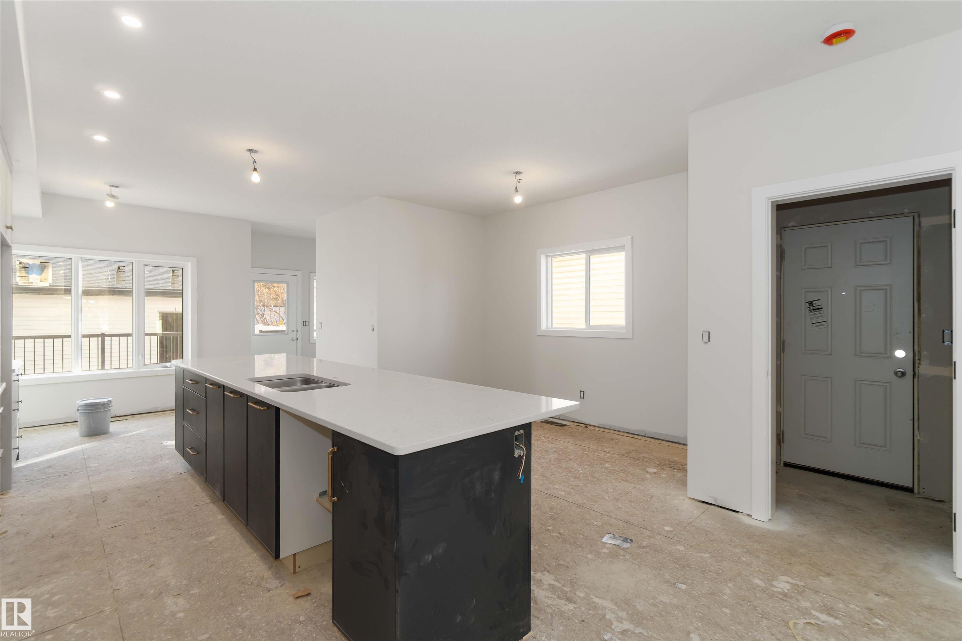 Picture for 7509 ROWLAND RD NW