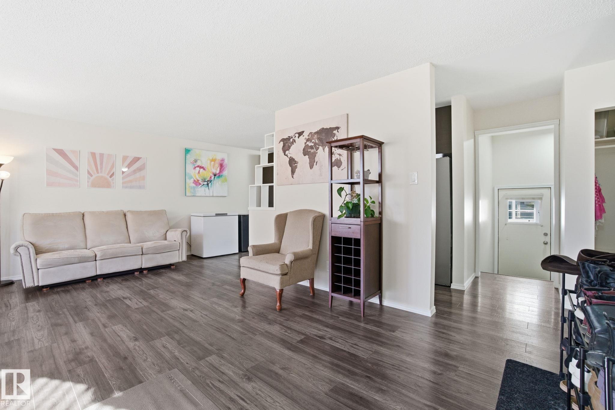 Picture for 16100 88 AV NW