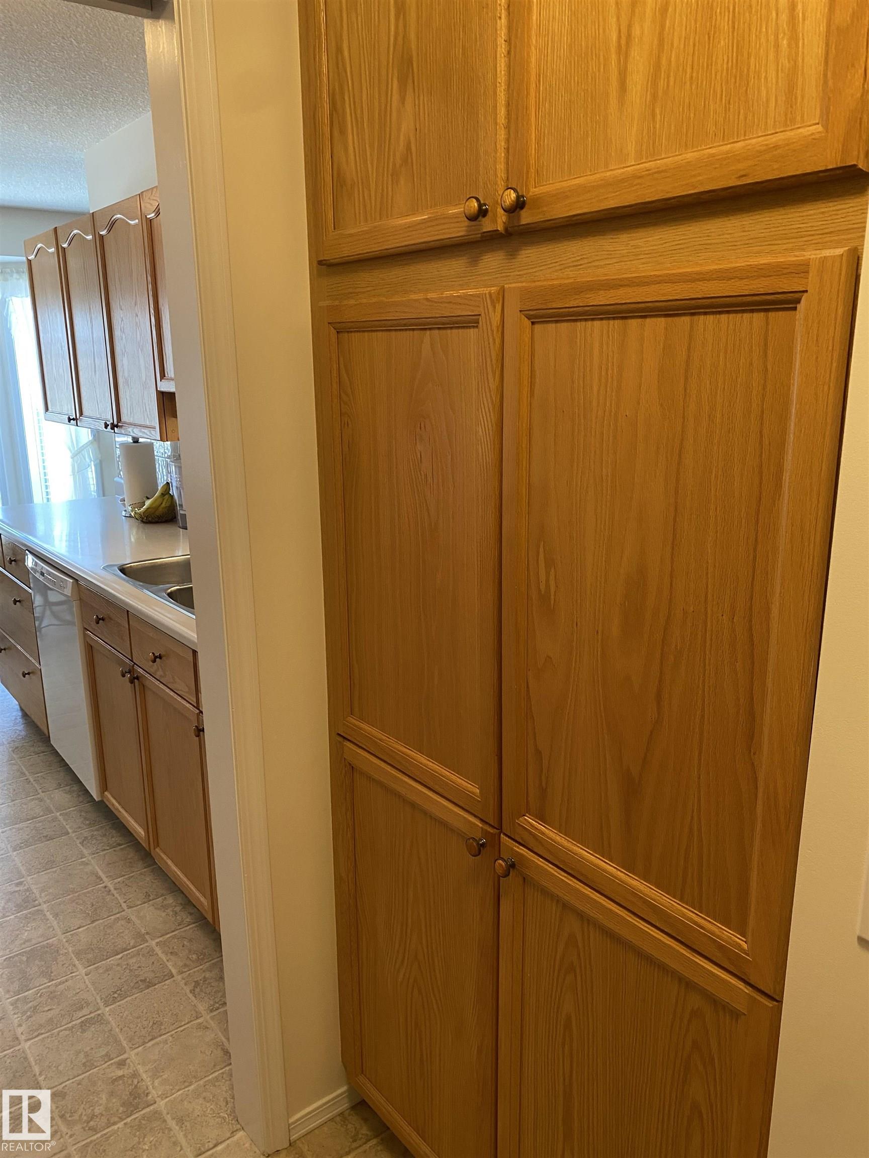 Photo 16 at 22 - 13320 124 Street NW, Kensington, Edmonton