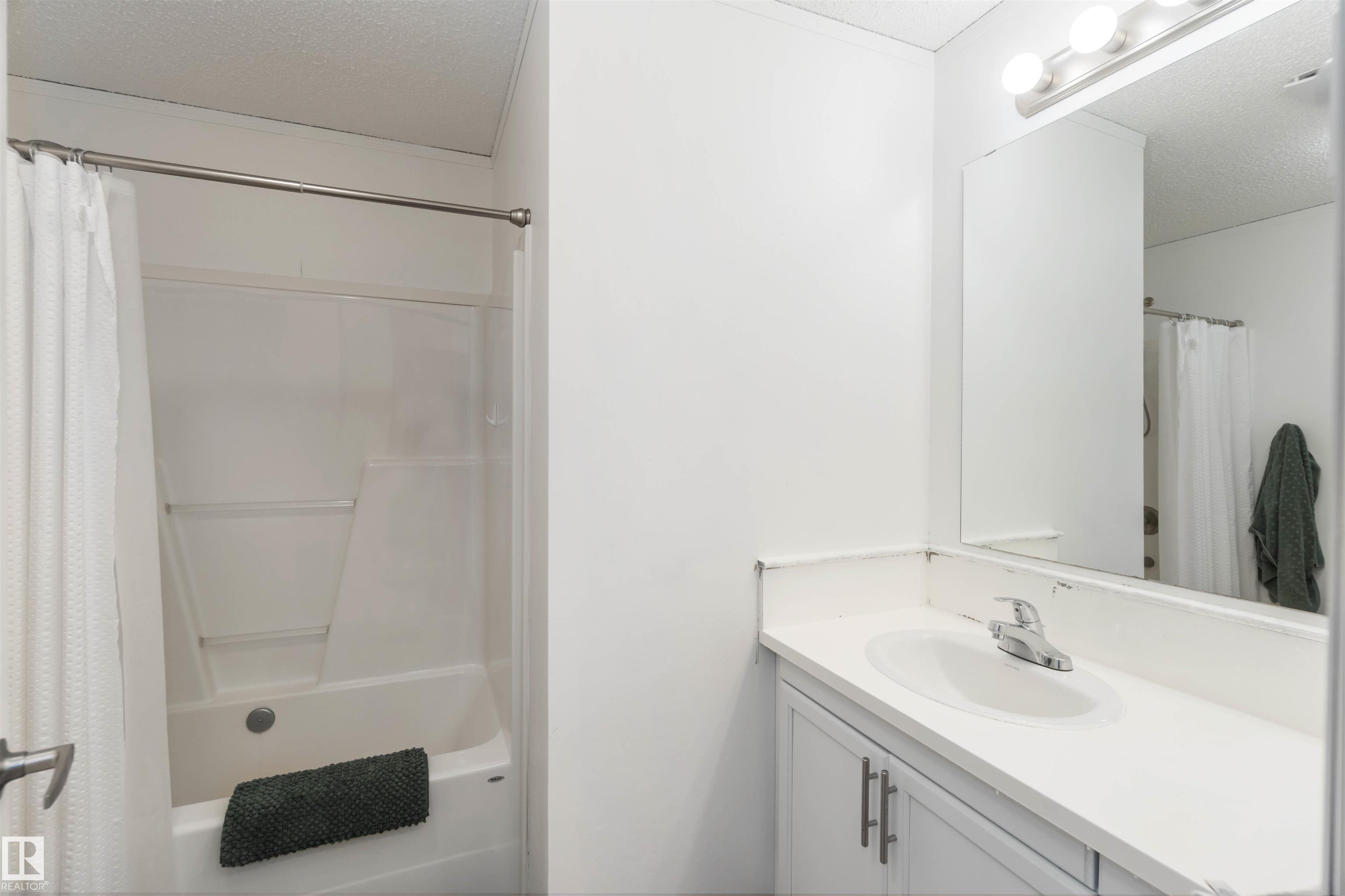 Photo 13 at 53273 Rge Road 215, None, Rural Strathcona County