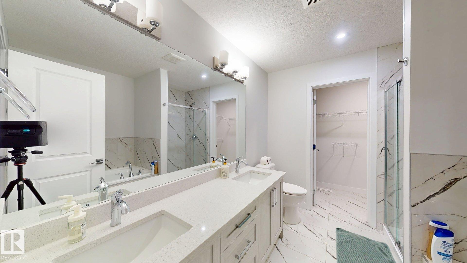 Photo 19 at 20019 31 Avenue NW, The Uplands, Edmonton