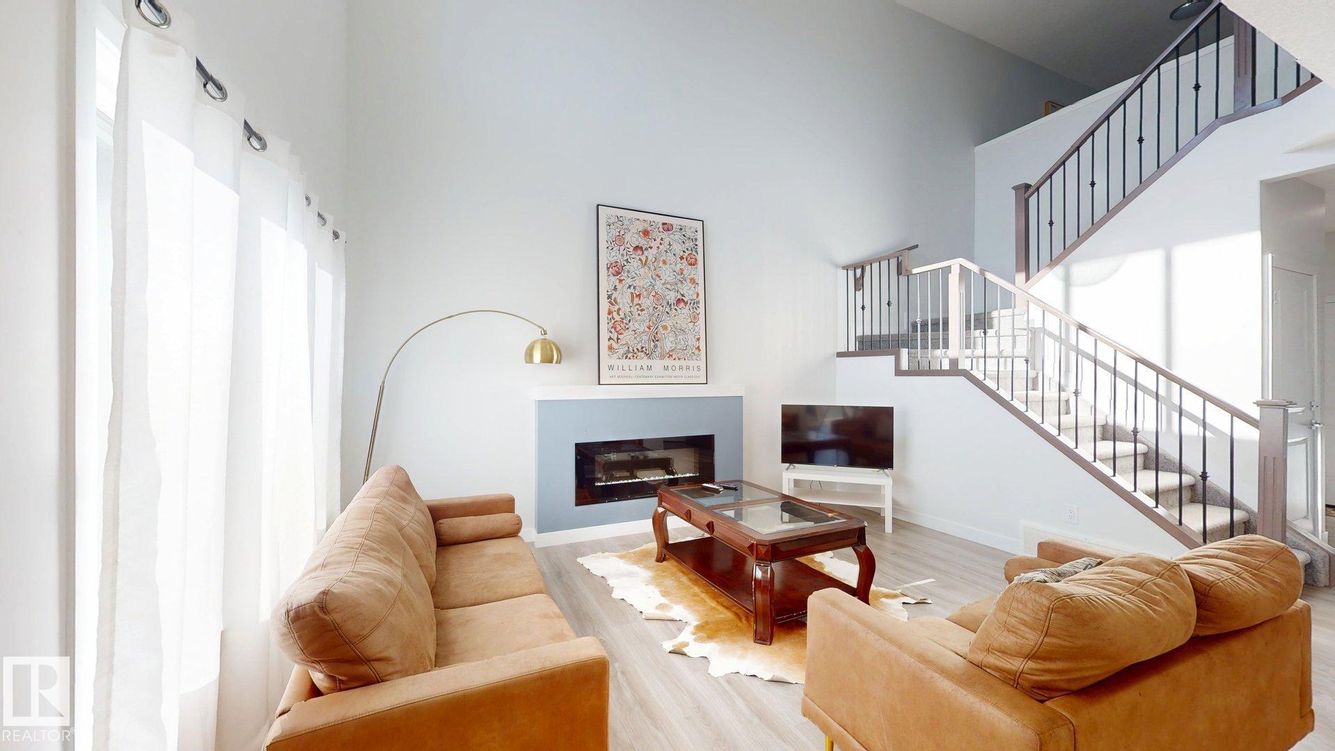 Photo 10 at 20019 31 Avenue NW, The Uplands, Edmonton