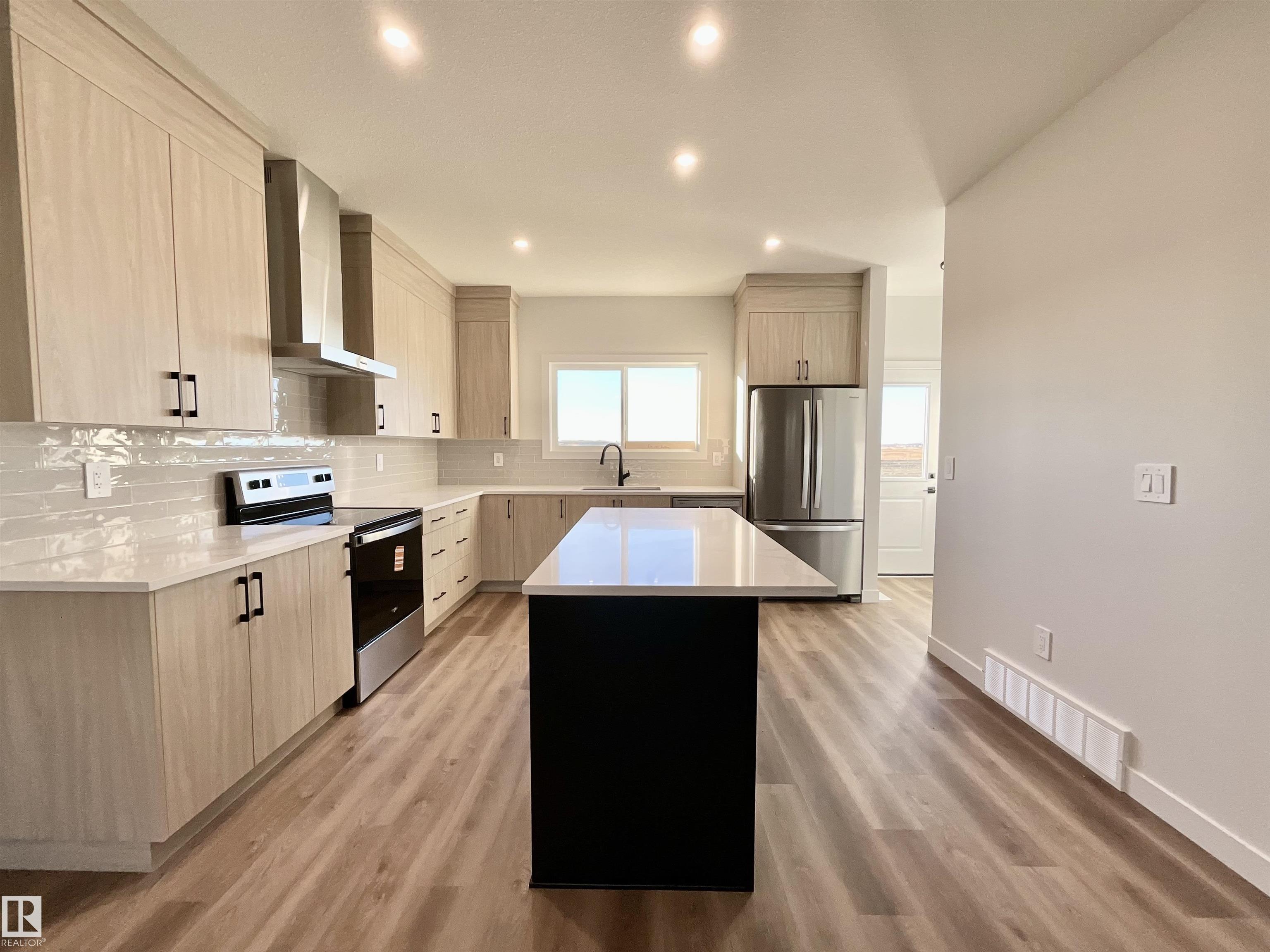 Photo 9 at 63 Sienna Boulevard, Sienna, Fort Saskatchewan