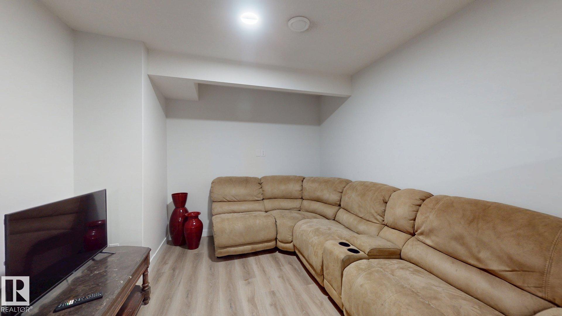 Photo 29 at 3027 200 Street NW, The Uplands, Edmonton