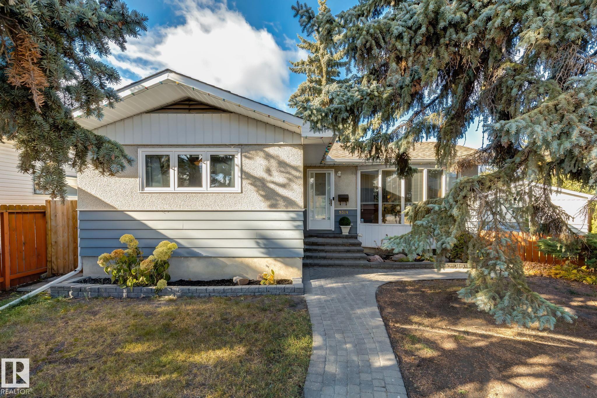 9324 161 Street NW, Meadowlark Park, Edmonton 