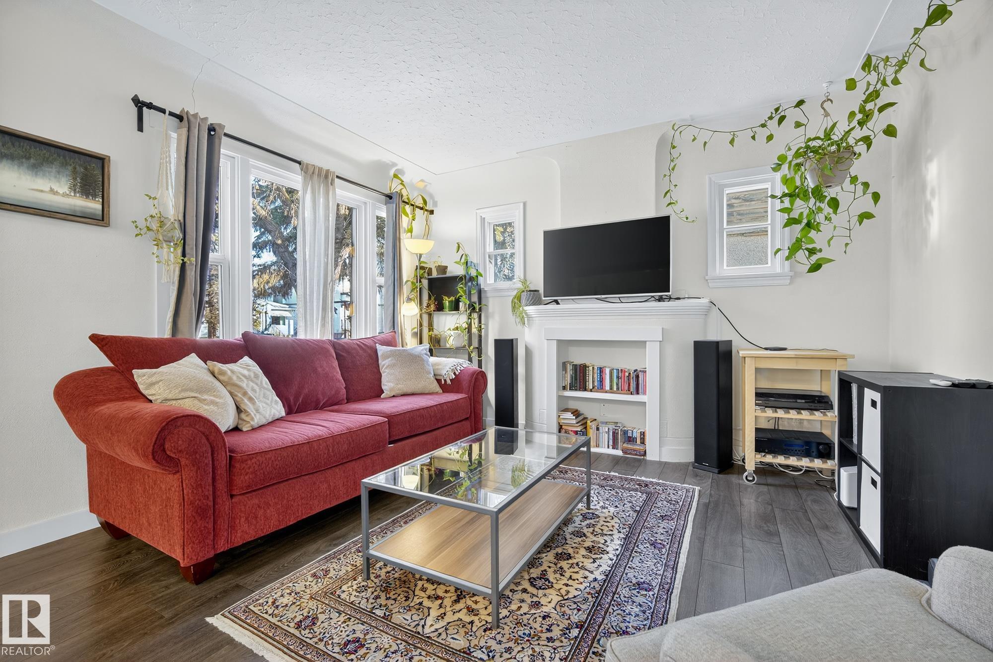 Photo 16 at 10915 67 Avenue NW, Parkallen, Edmonton