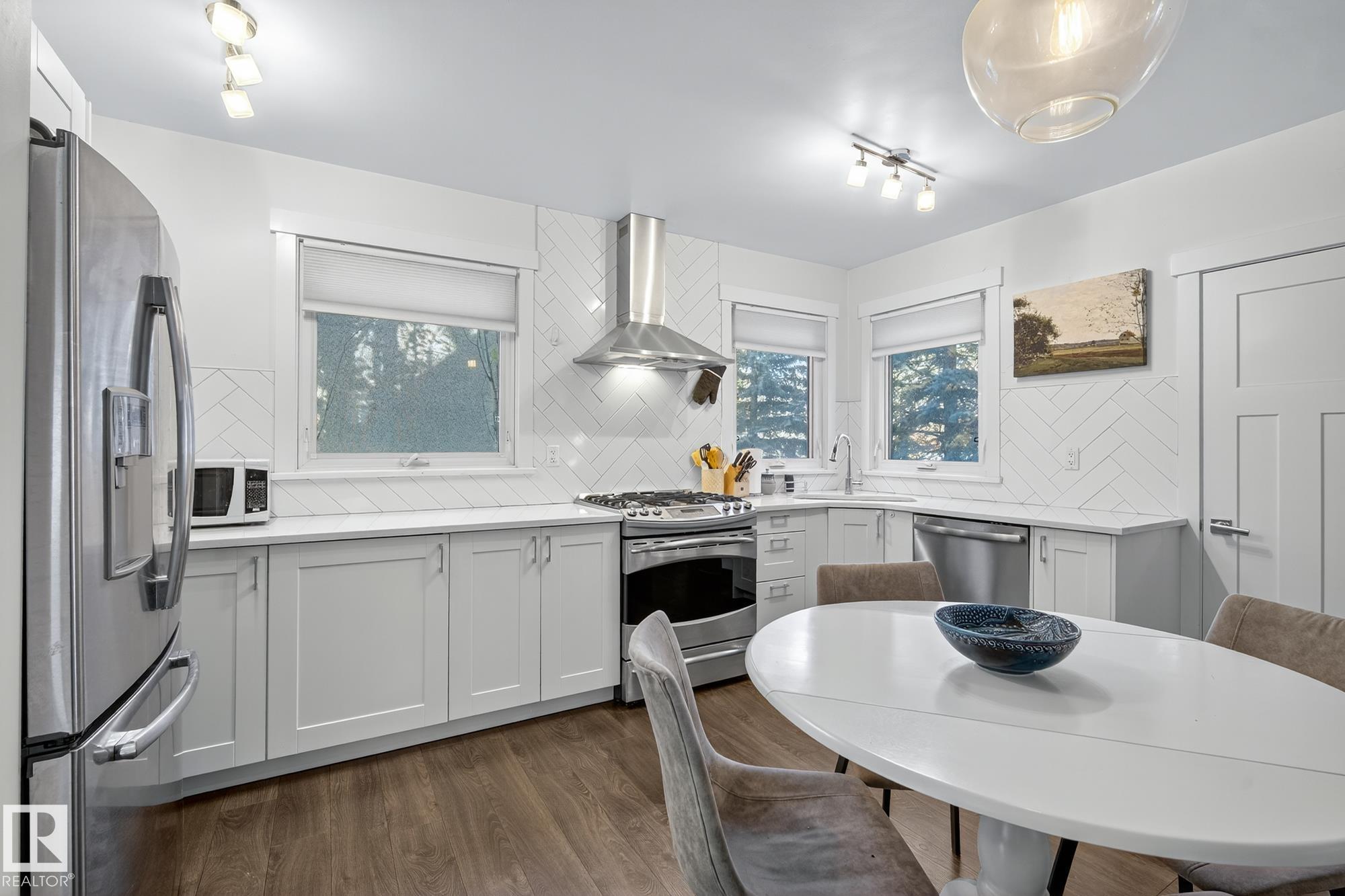 Photo 21 at 10915 67 Avenue NW, Parkallen, Edmonton