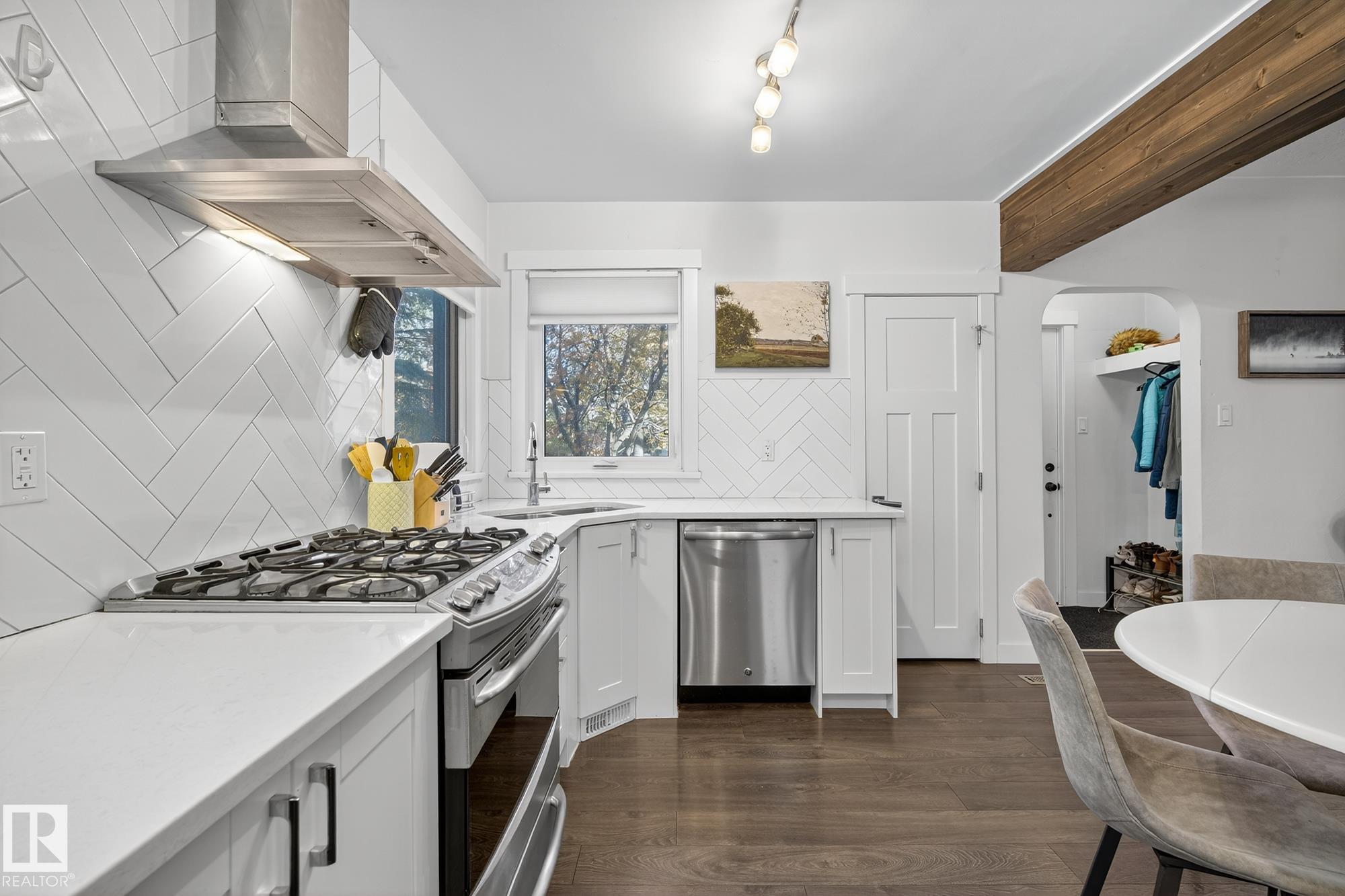 Photo 22 at 10915 67 Avenue NW, Parkallen, Edmonton