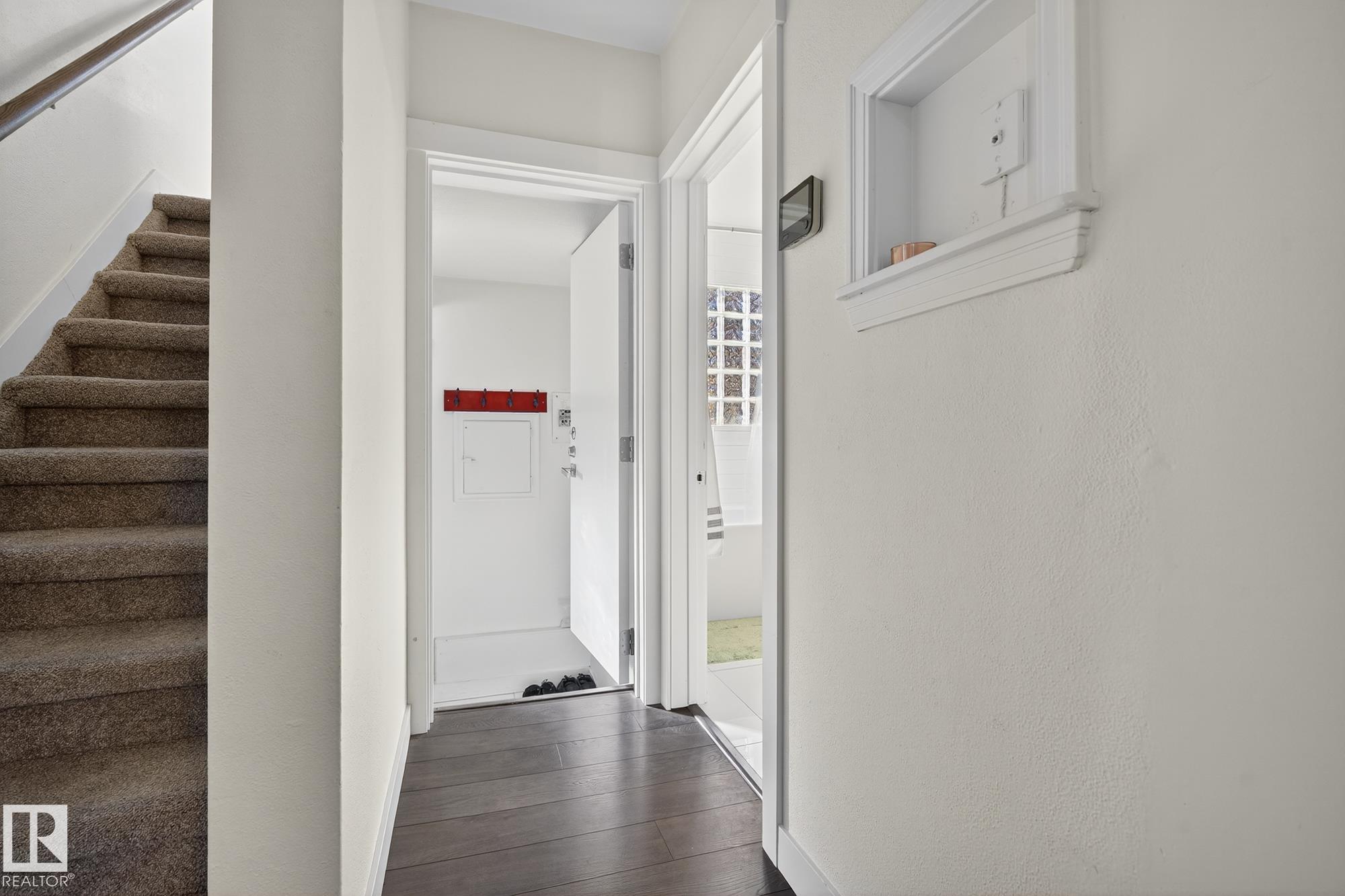 Photo 26 at 10915 67 Avenue NW, Parkallen, Edmonton