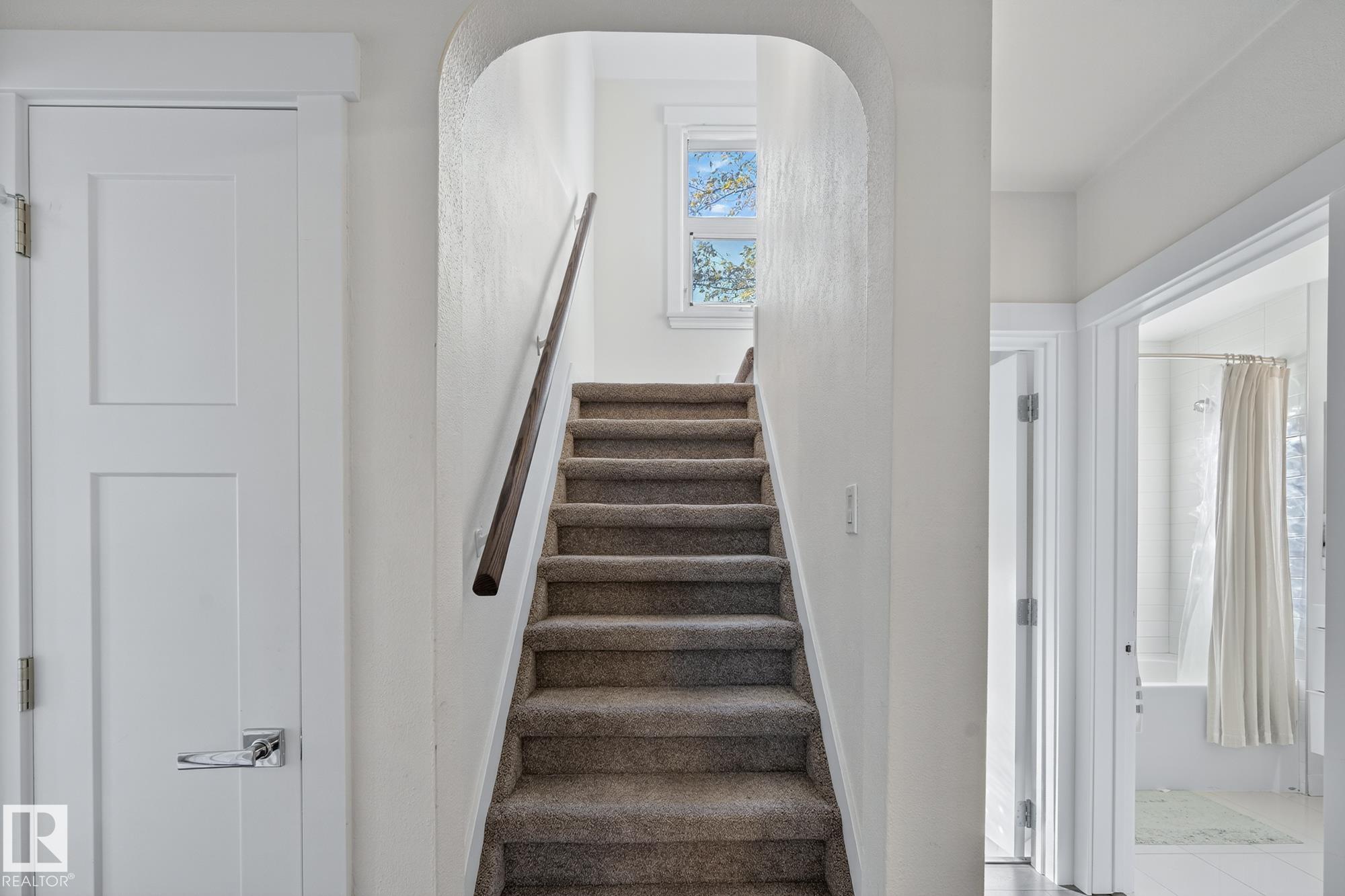 Photo 28 at 10915 67 Avenue NW, Parkallen, Edmonton