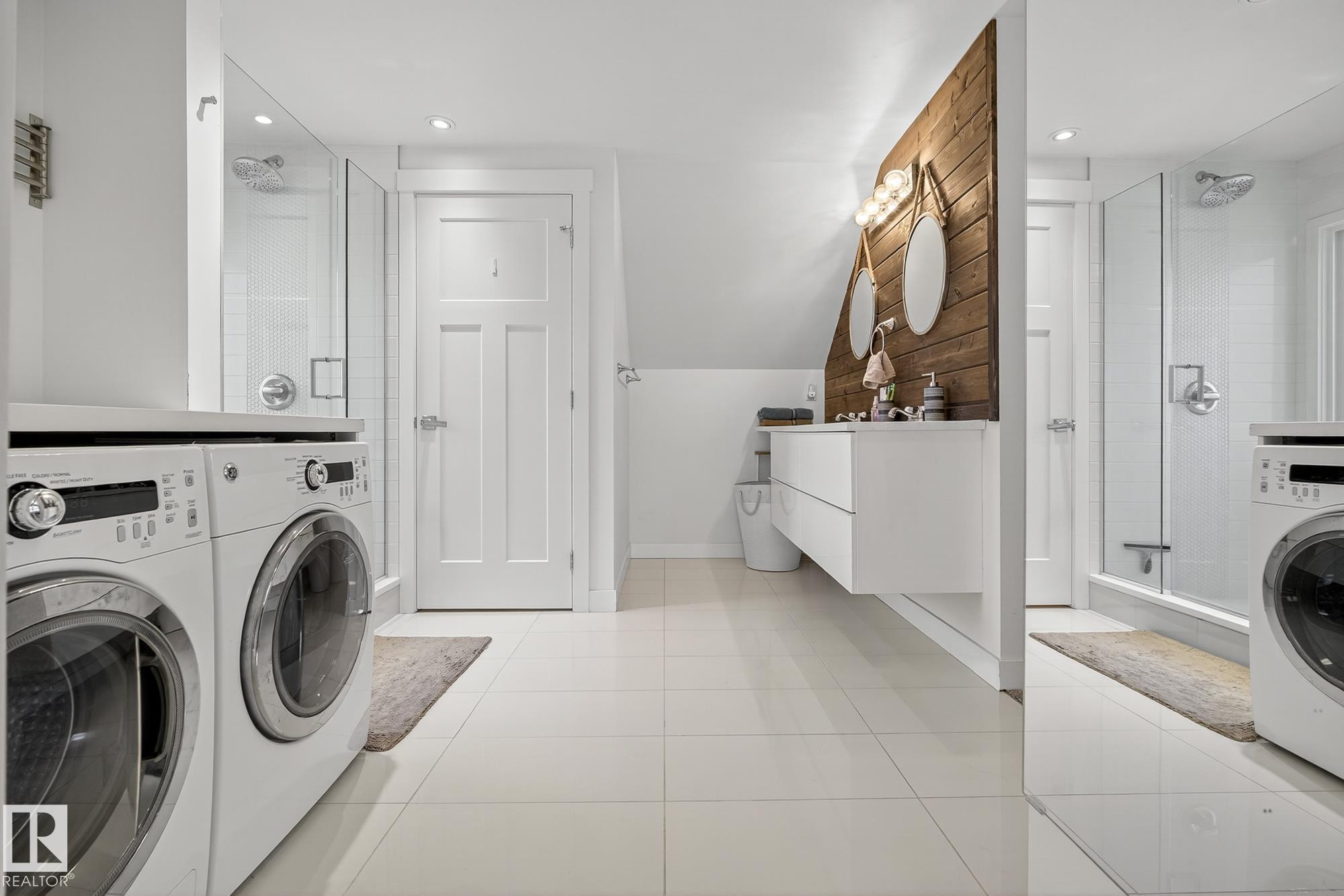 Photo 29 at 10915 67 Avenue NW, Parkallen, Edmonton