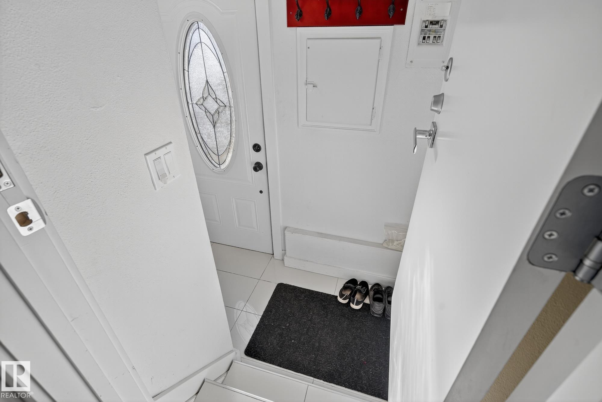 Photo 37 at 10915 67 Avenue NW, Parkallen, Edmonton