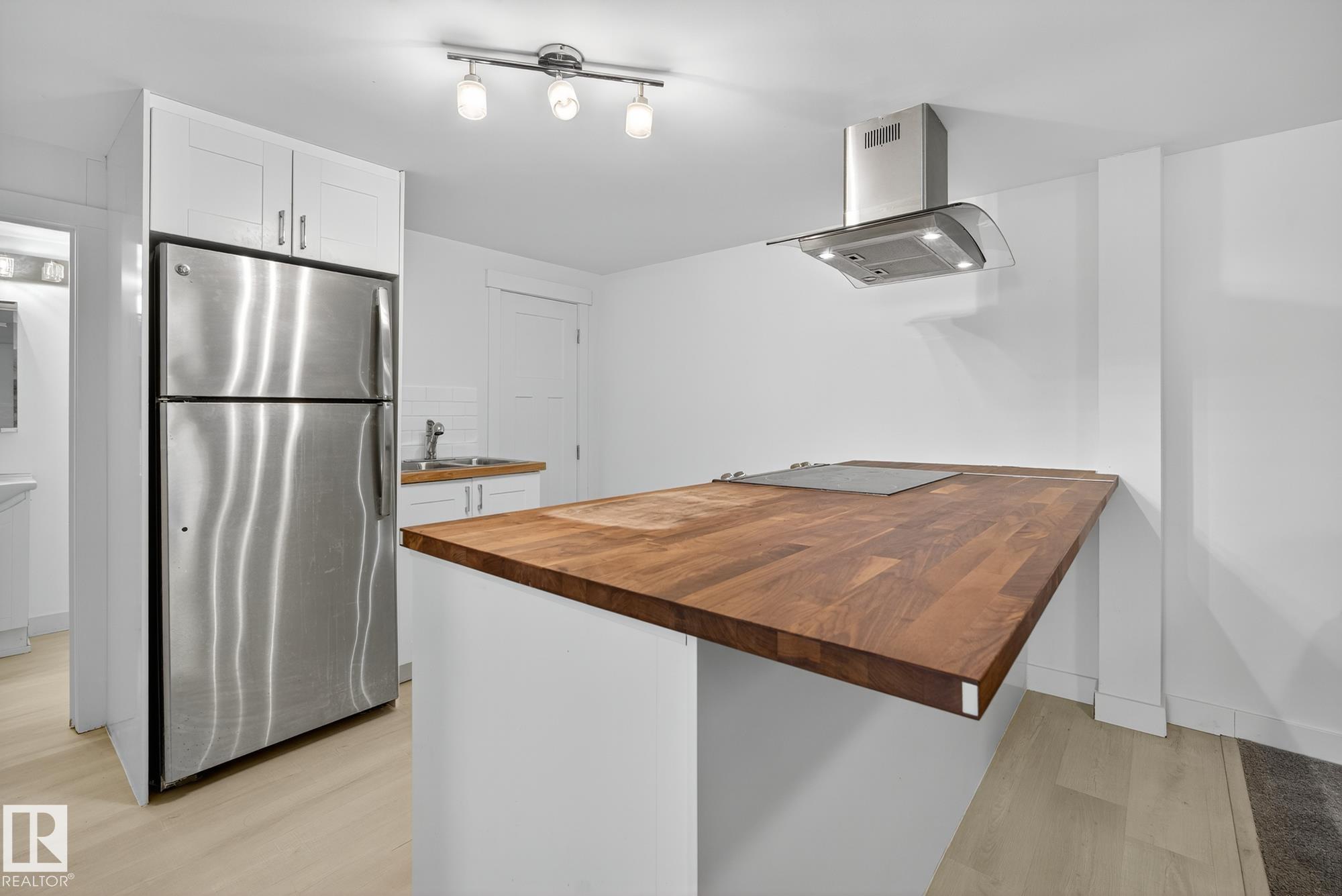 Photo 39 at 10915 67 Avenue NW, Parkallen, Edmonton