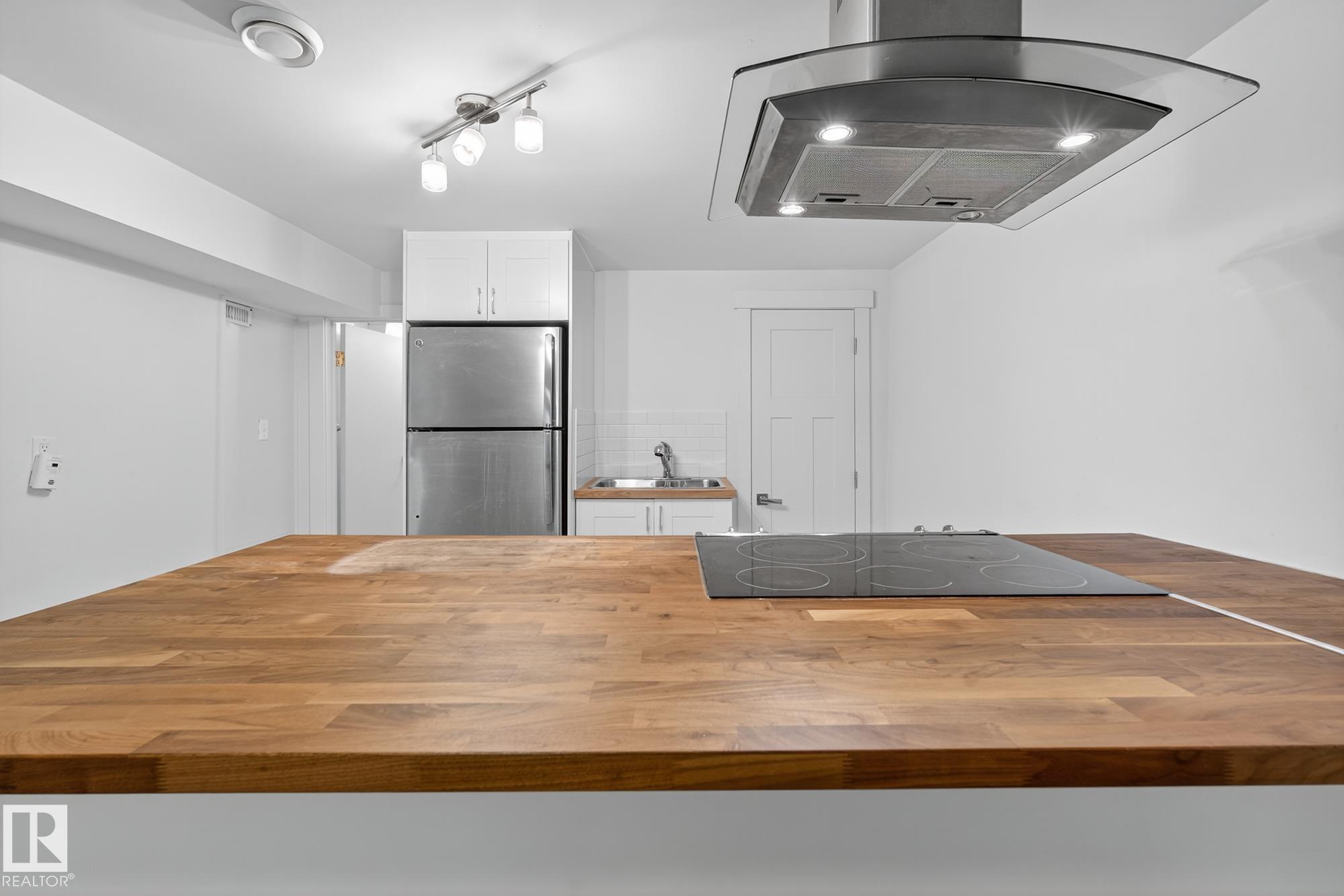 Photo 41 at 10915 67 Avenue NW, Parkallen, Edmonton