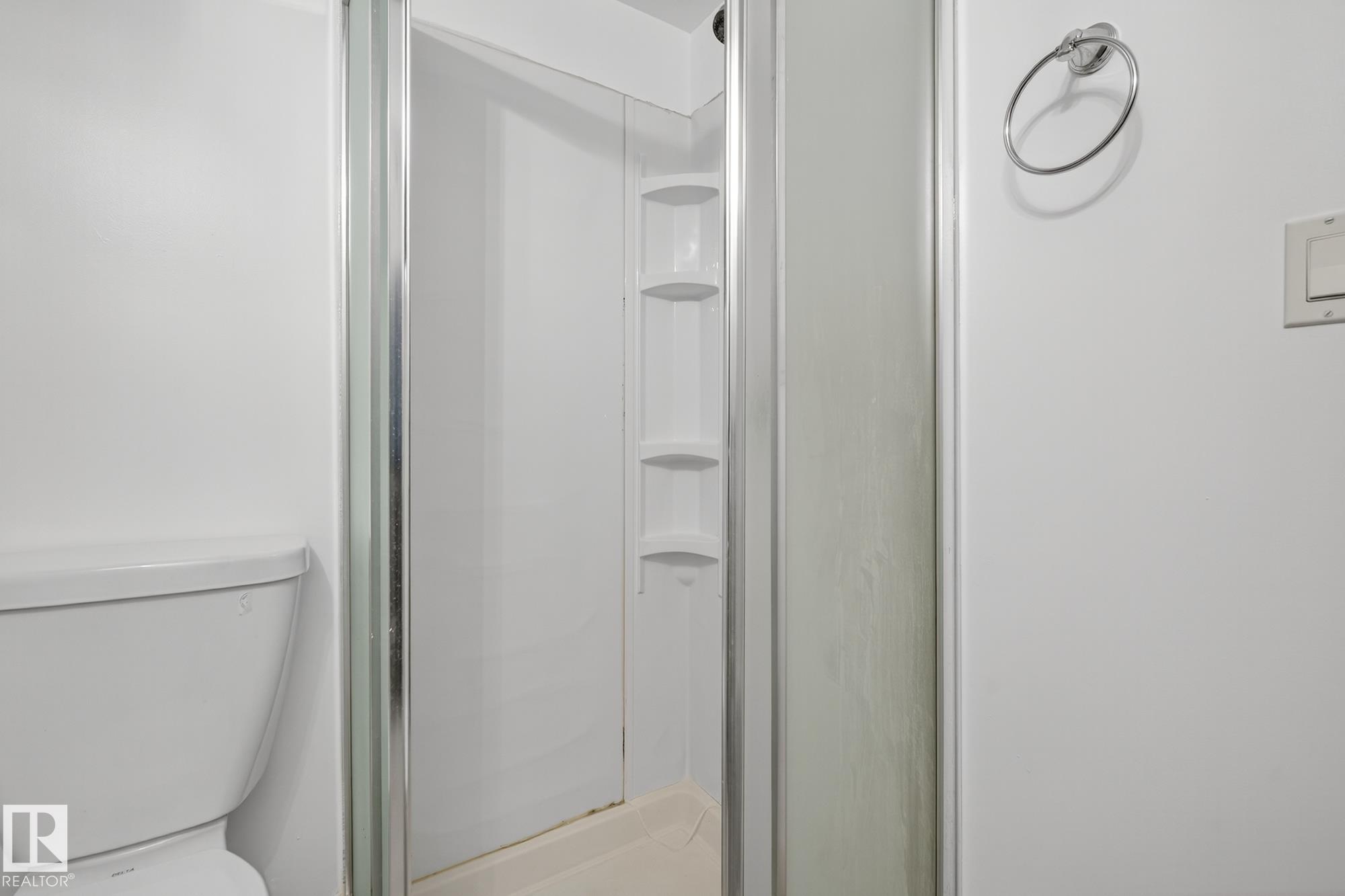 Photo 45 at 10915 67 Avenue NW, Parkallen, Edmonton