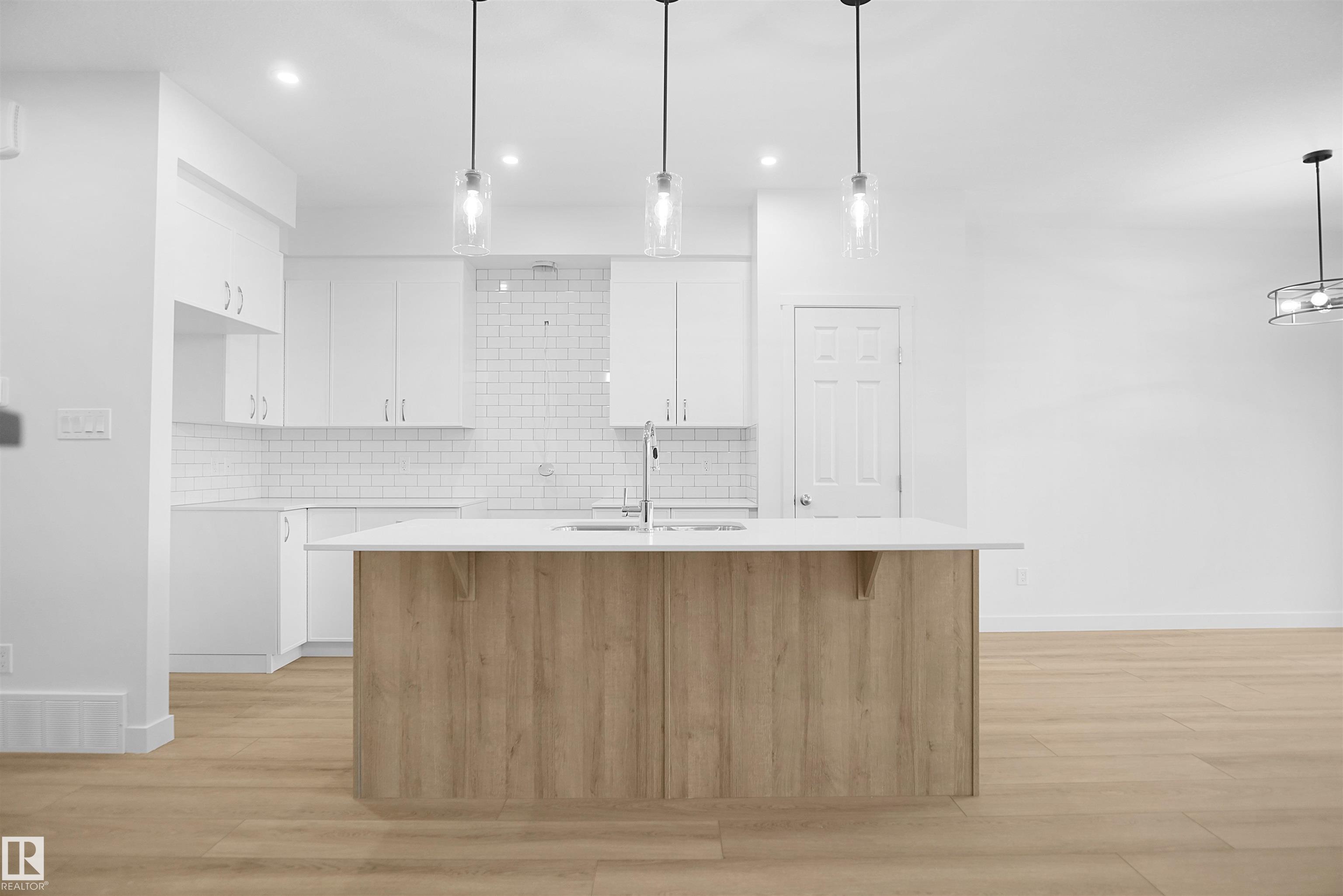 Photo 11 at 19446 22a Avenue NW, River's Edge, Edmonton