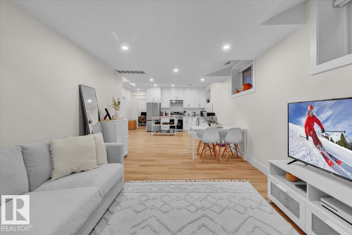 Photo 57 at 10450 142 Street NW, Grovenor, Edmonton