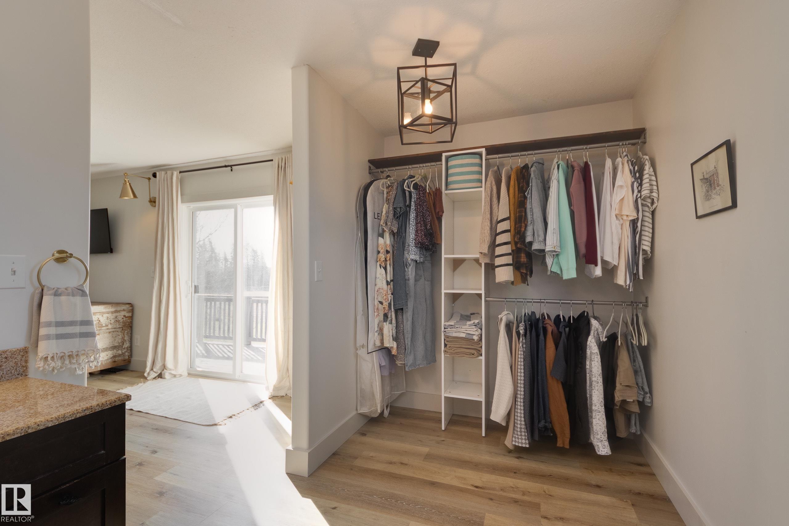 Photo 24 at 11 - 51121 Rge Road 270, Devonshire Meadows, Rural Parkland County