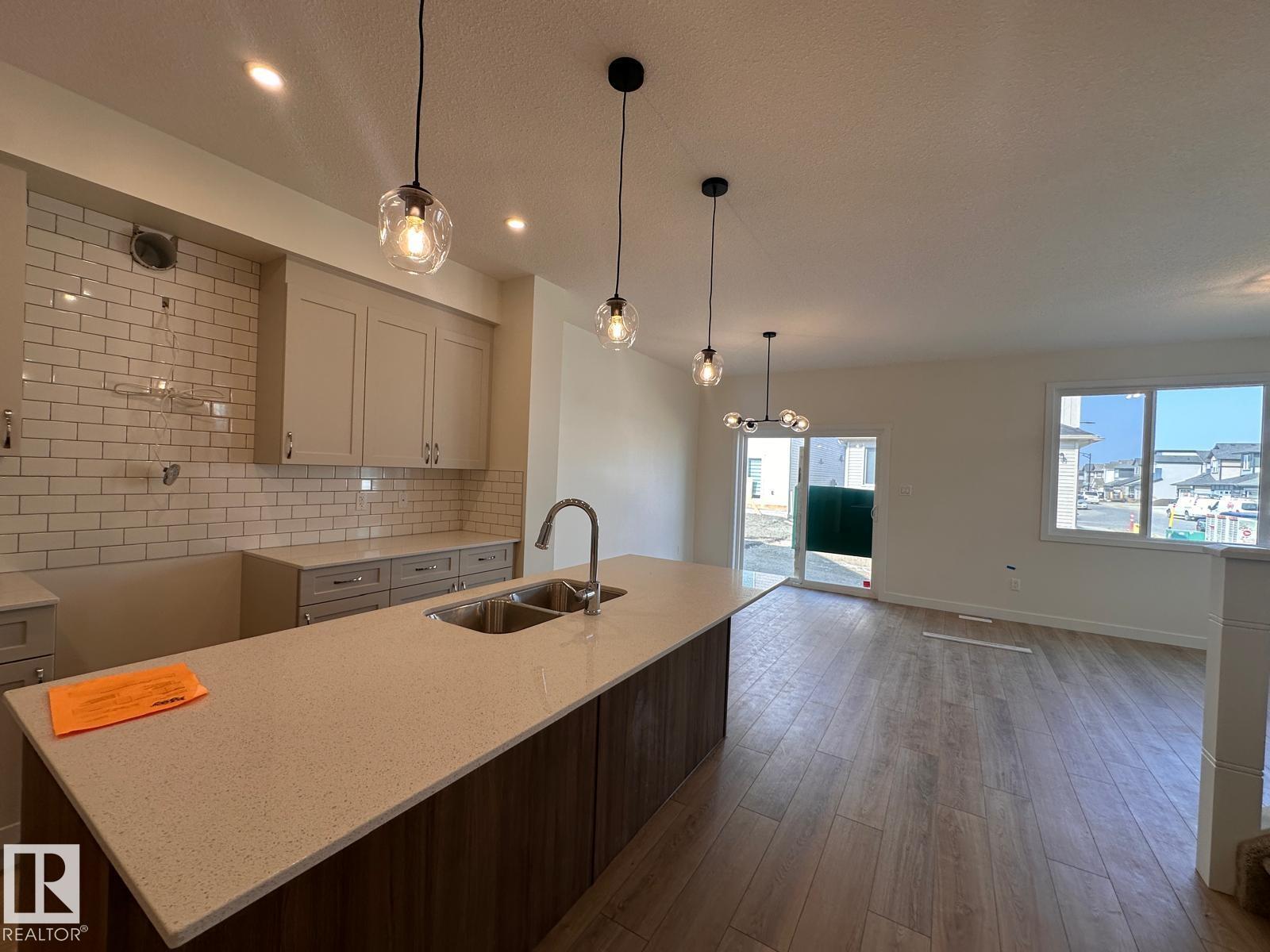 Picture for 6304 KING WD SW