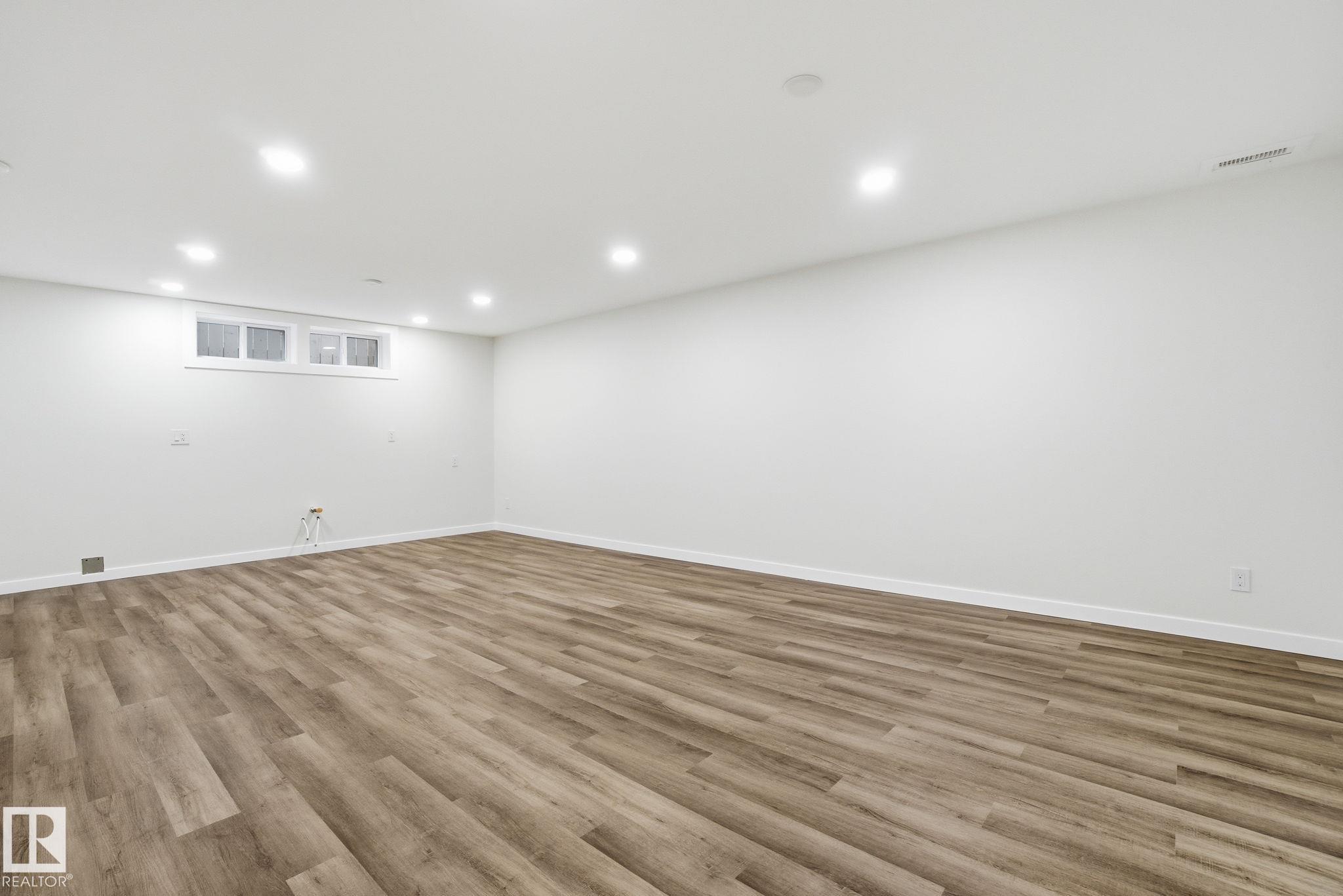 Photo 52 at 10524 134 Avenue NW, Rosslyn, Edmonton