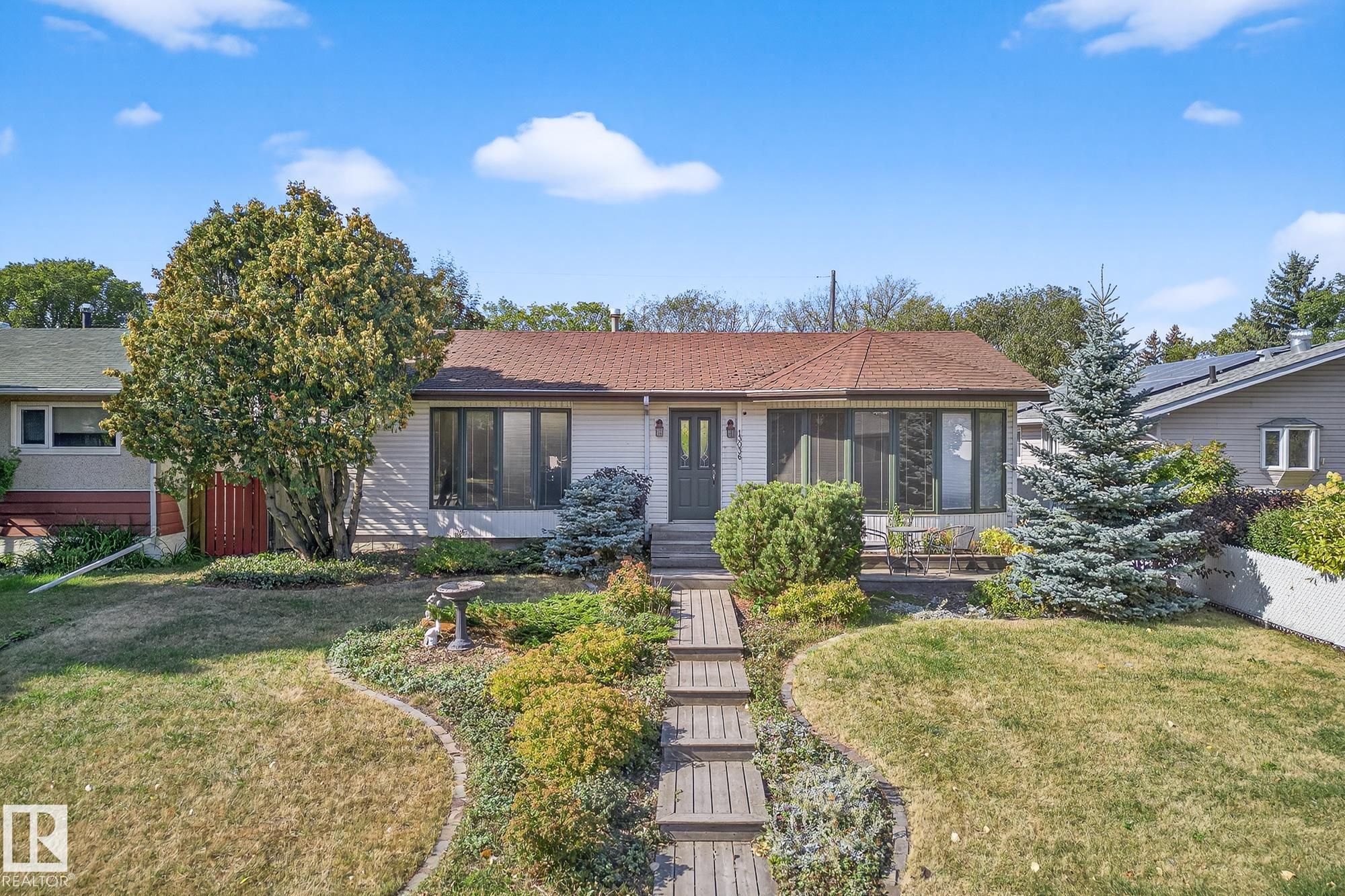 Photo 3 at 13036 123 Street NW, Calder, Edmonton