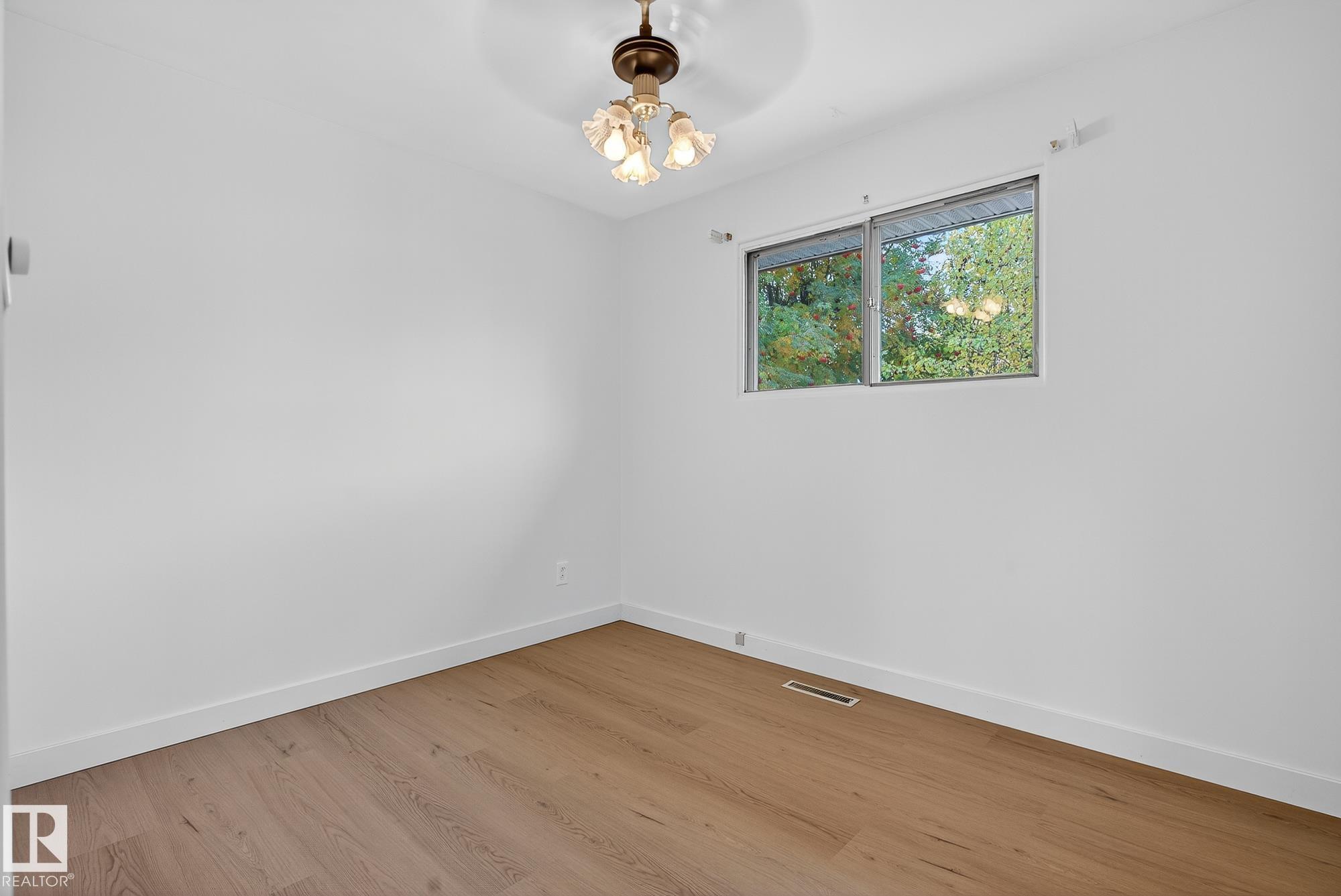 Photo 22 at 13036 123 Street NW, Calder, Edmonton