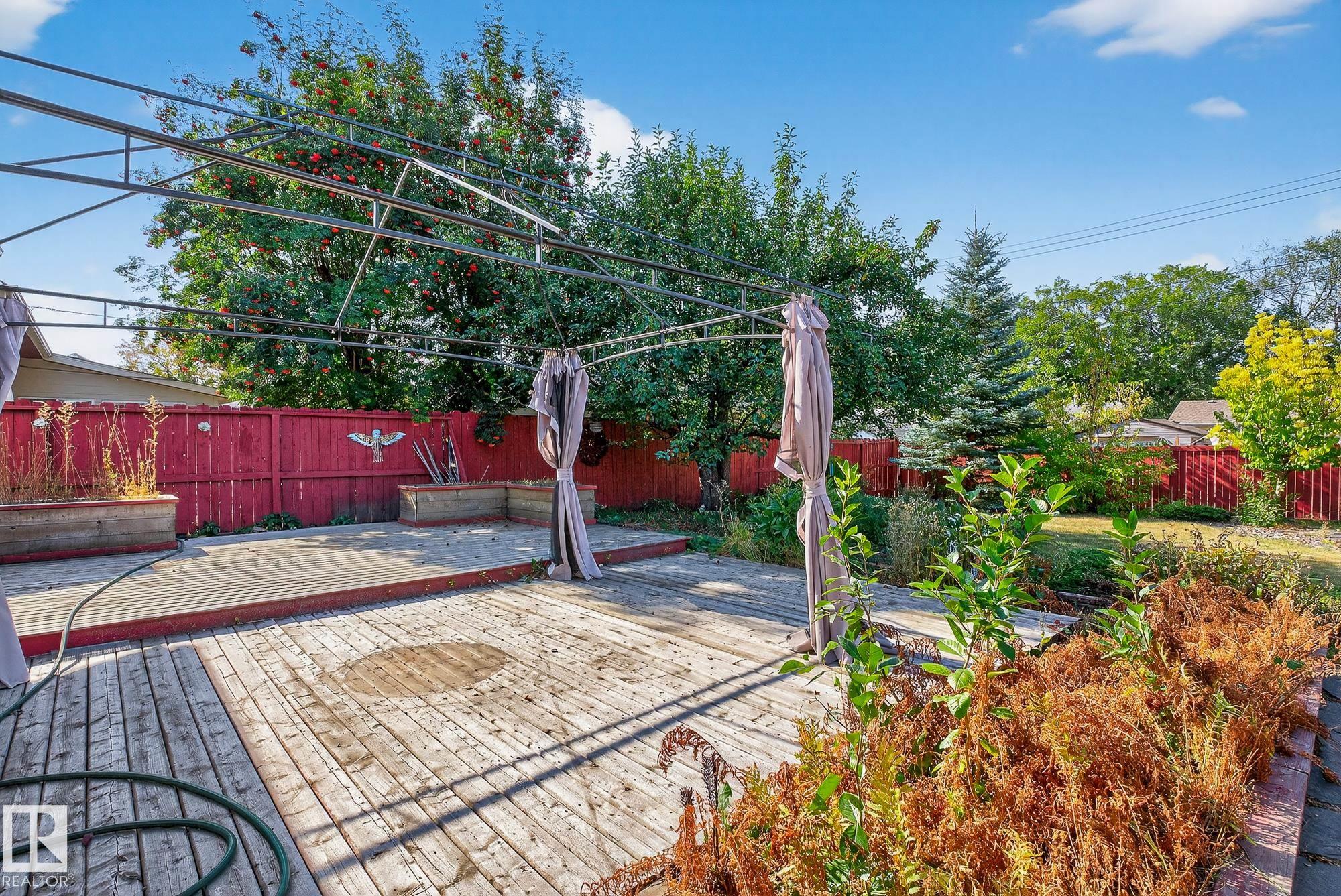 Photo 36 at 13036 123 Street NW, Calder, Edmonton