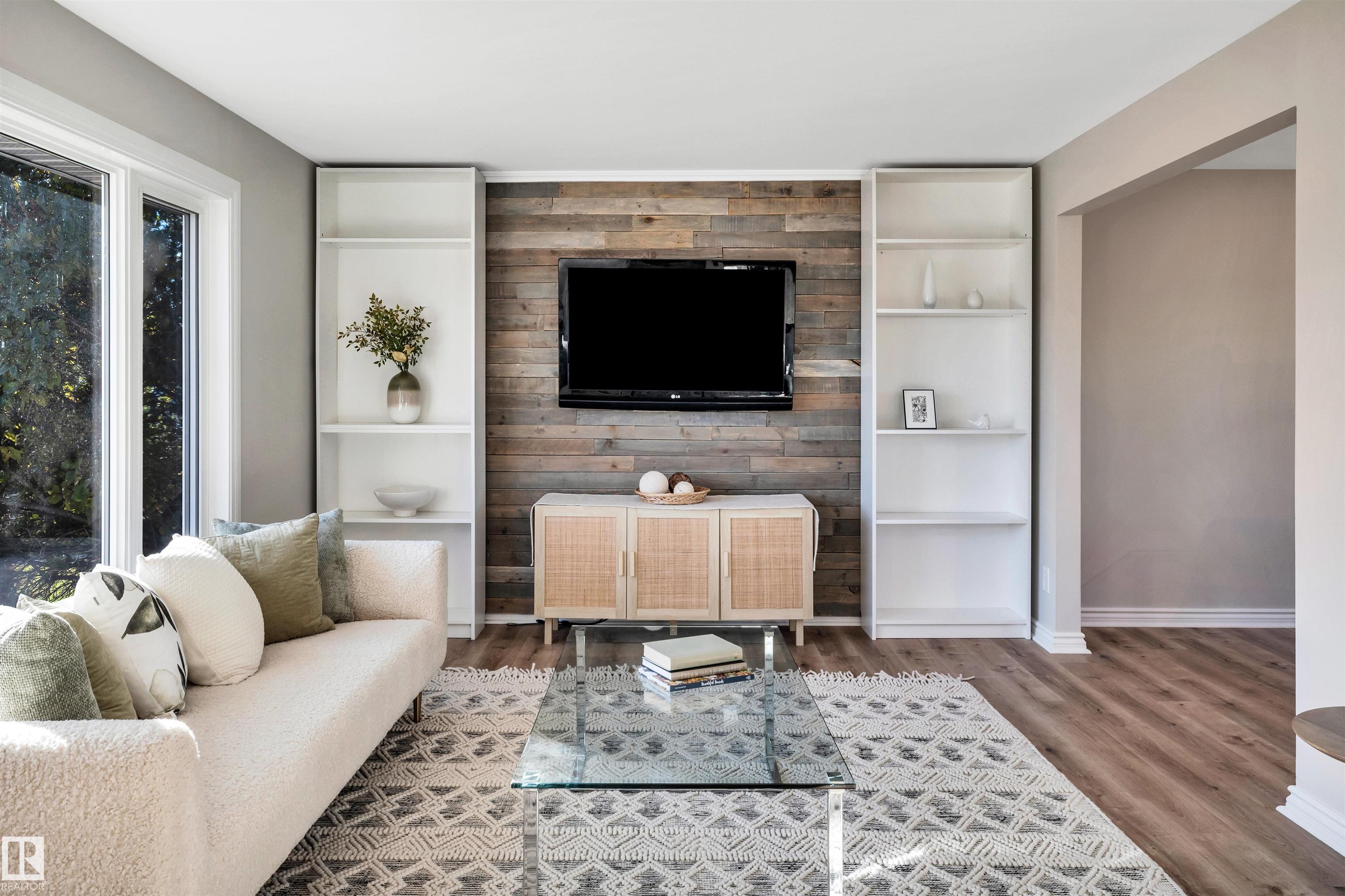 Picture for 16208 87 AV NW