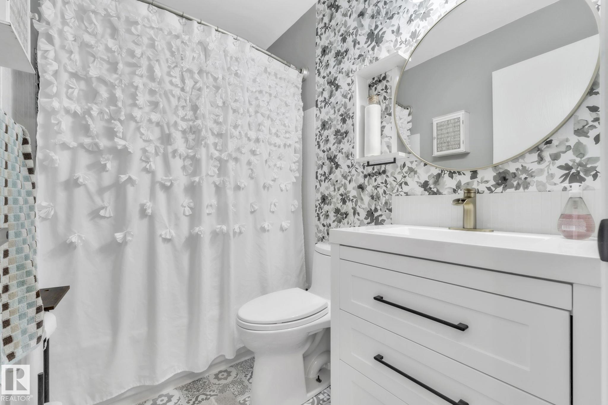 Photo 31 at 10606 97 Avenue, Morinville