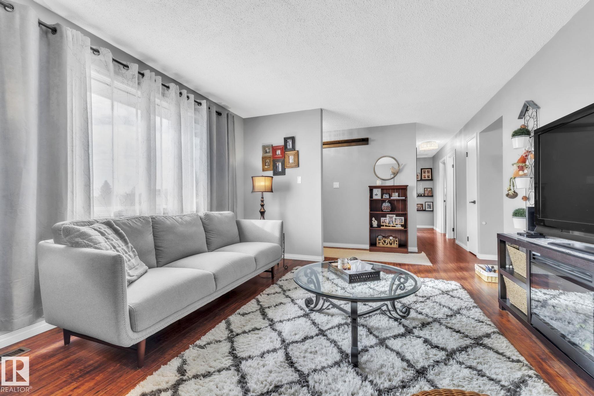 Photo 9 at 10606 97 Avenue, Morinville