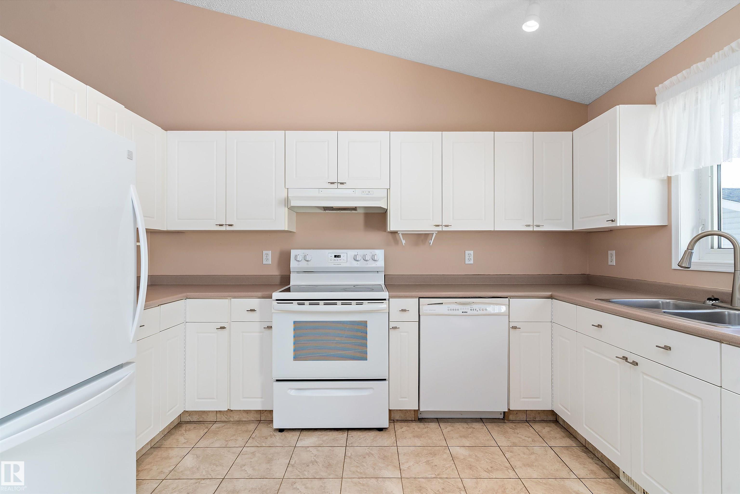 Photo 16 at 15028 128 Street NW, Cumberland, Edmonton