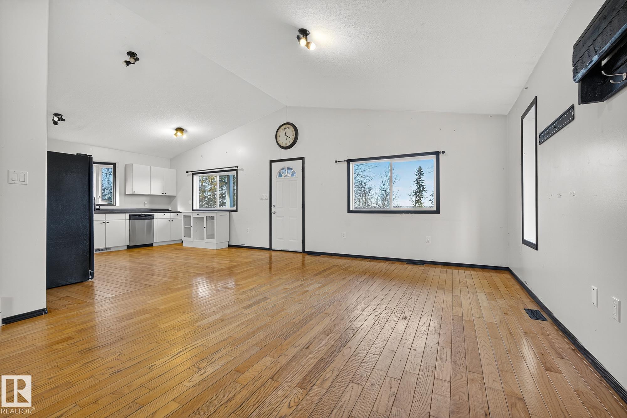 Photo 19 at 11 6020 Twp 534, Lake Isle, Rural Parkland County