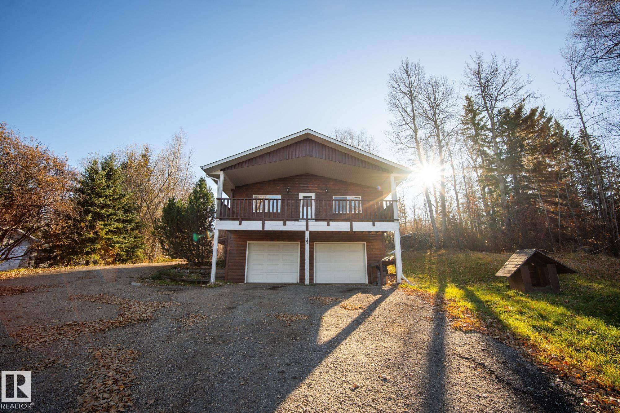 Photo 4 at 11 6020 Twp 534, Lake Isle, Rural Parkland County