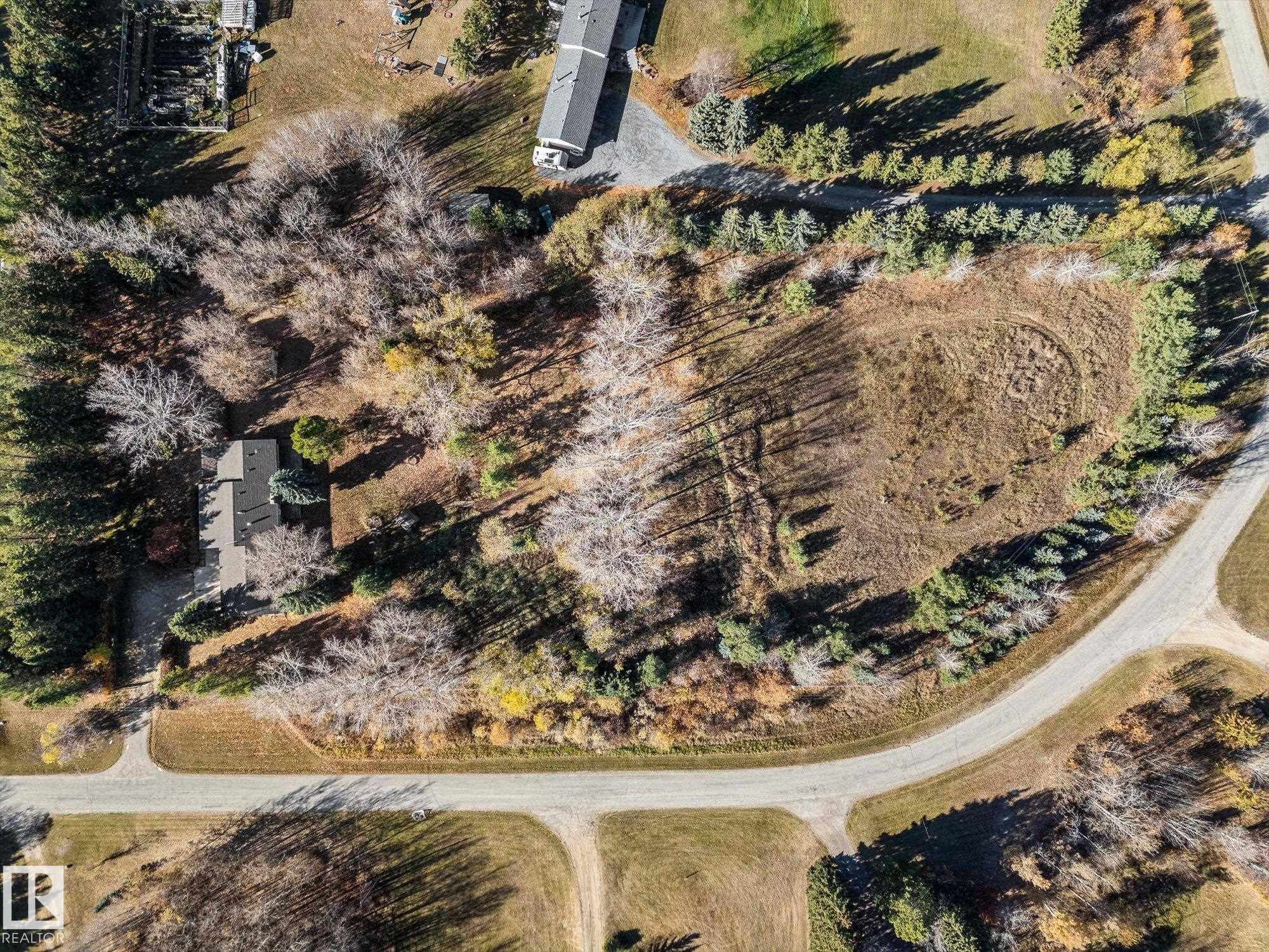 Photo 2 at 12 - 27420 Twp Road 540, Grandmuir Estates, Rural Parkland County