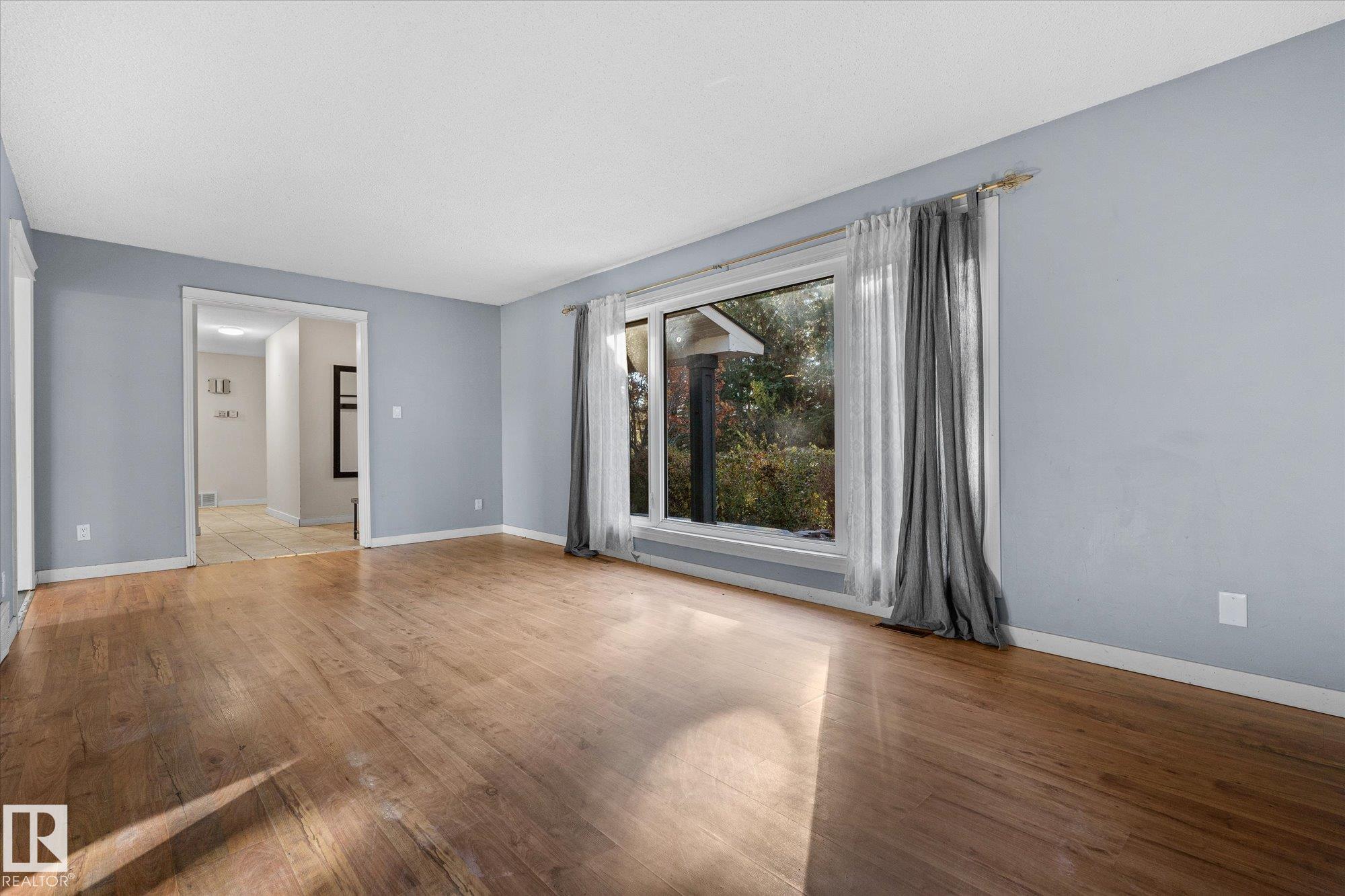 Photo 16 at 12 - 27420 Twp Road 540, Grandmuir Estates, Rural Parkland County