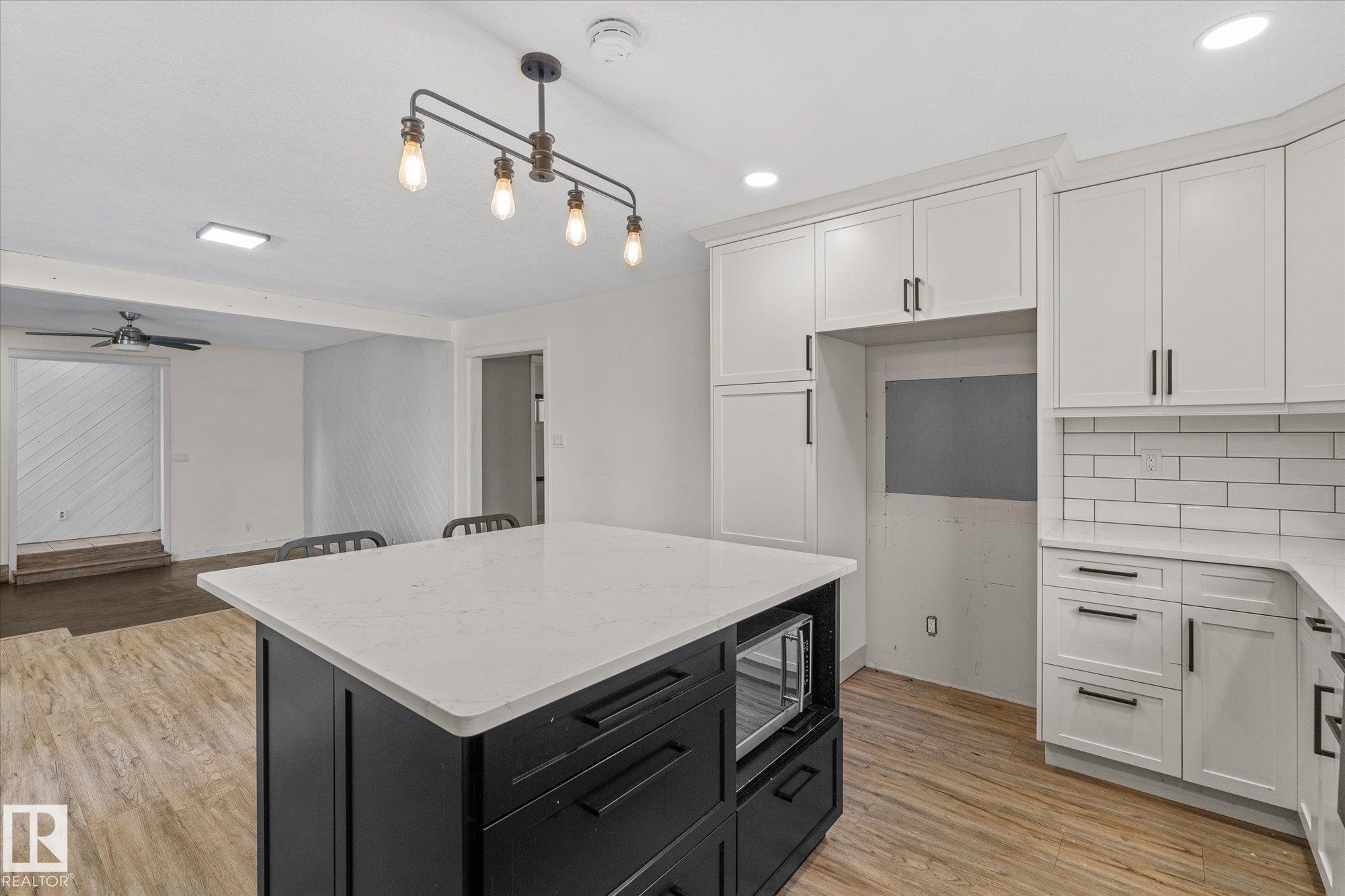 Photo 23 at 12 - 27420 Twp Road 540, Grandmuir Estates, Rural Parkland County