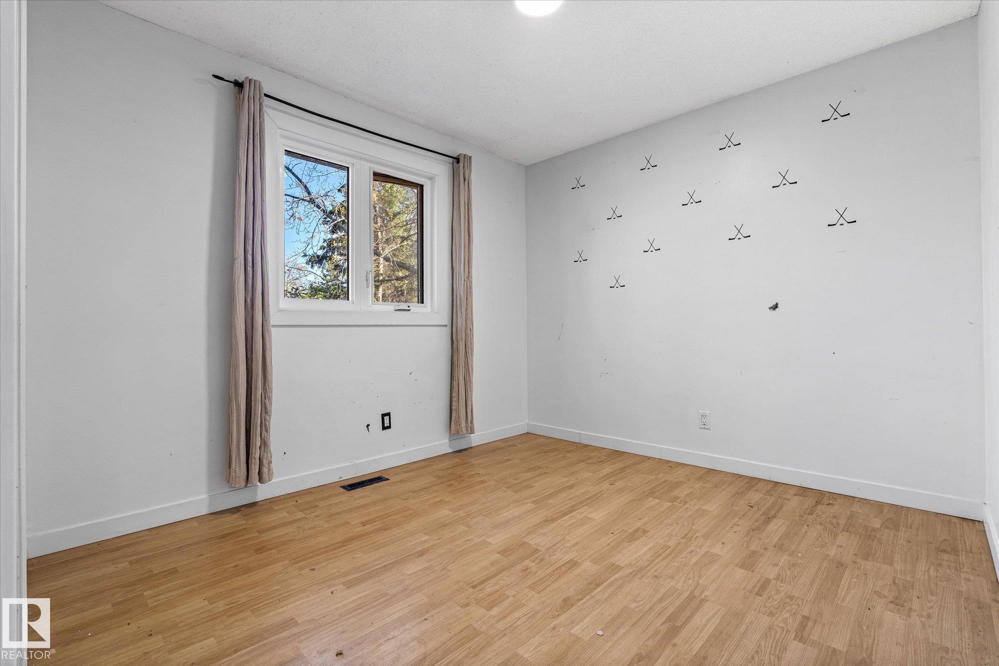 Photo 32 at 12 - 27420 Twp Road 540, Grandmuir Estates, Rural Parkland County