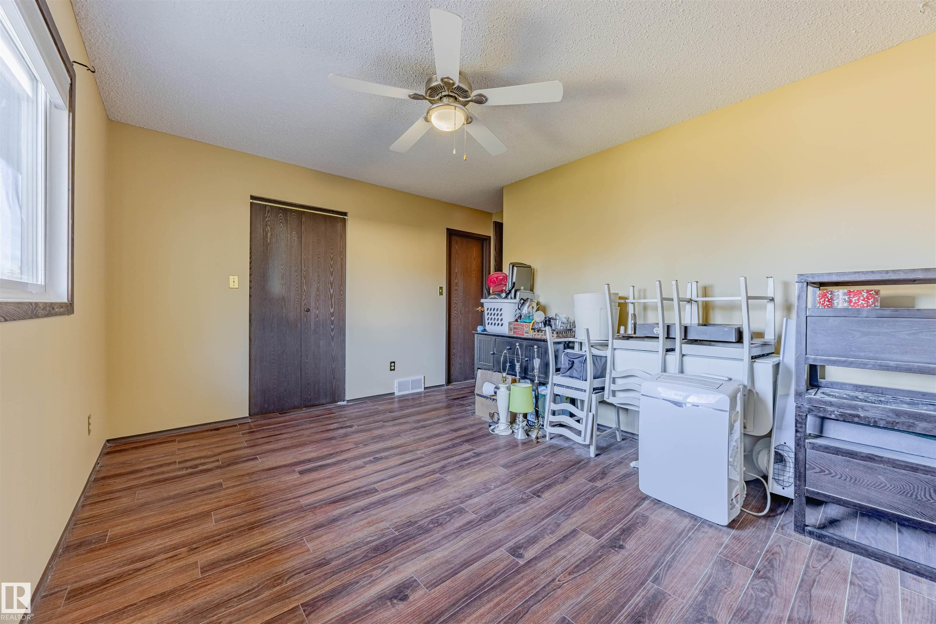 Photo 20 at 3924 55 Street NW, Greenview, Edmonton