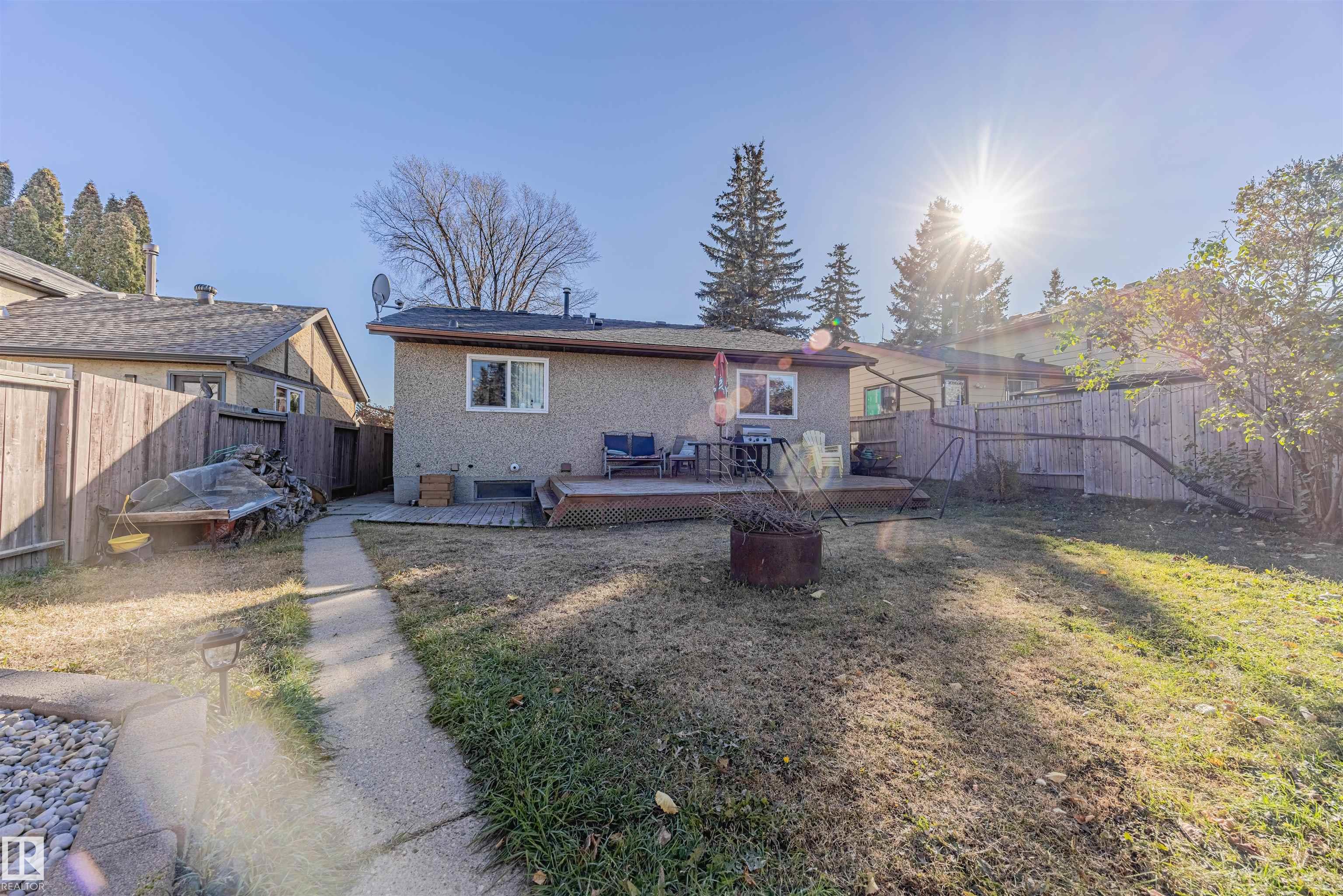 Photo 36 at 3924 55 Street NW, Greenview, Edmonton
