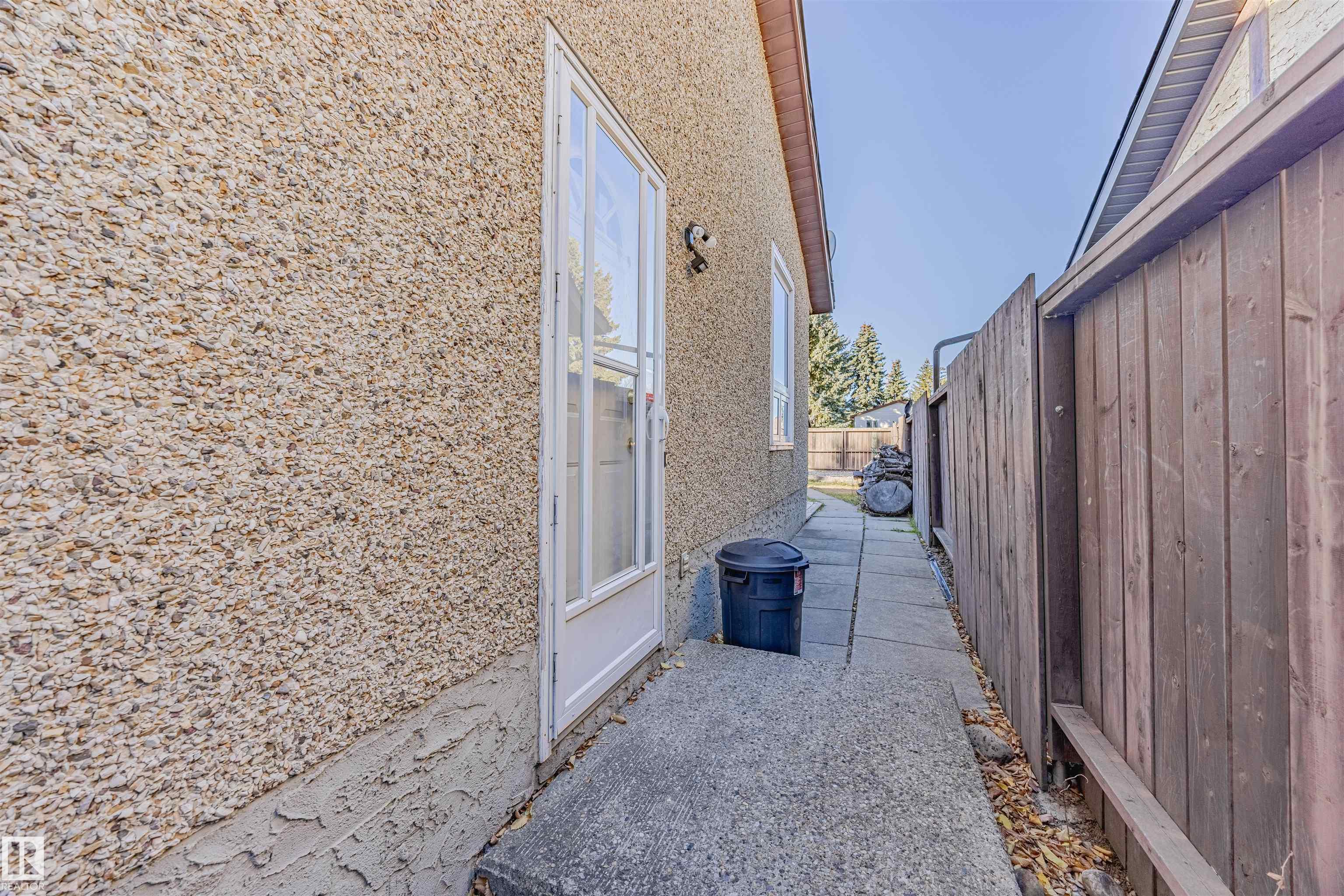 Photo 39 at 3924 55 Street NW, Greenview, Edmonton