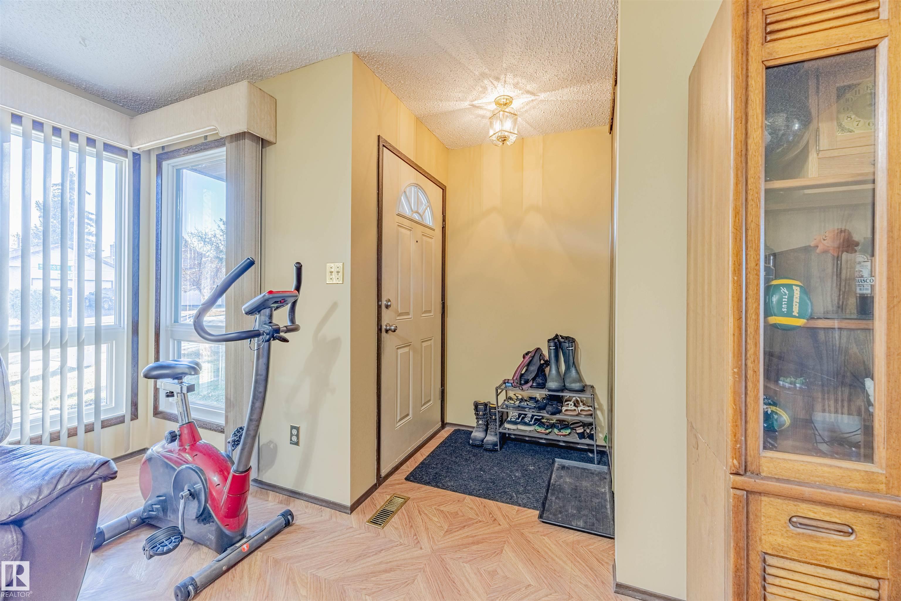 Picture for 3924 55 ST NW