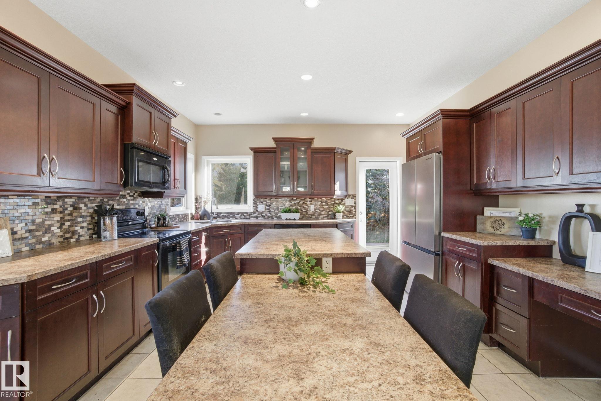 Photo 14 at 28 - 1316 Twp Road 533, Mayfair Heights, Rural Parkland County