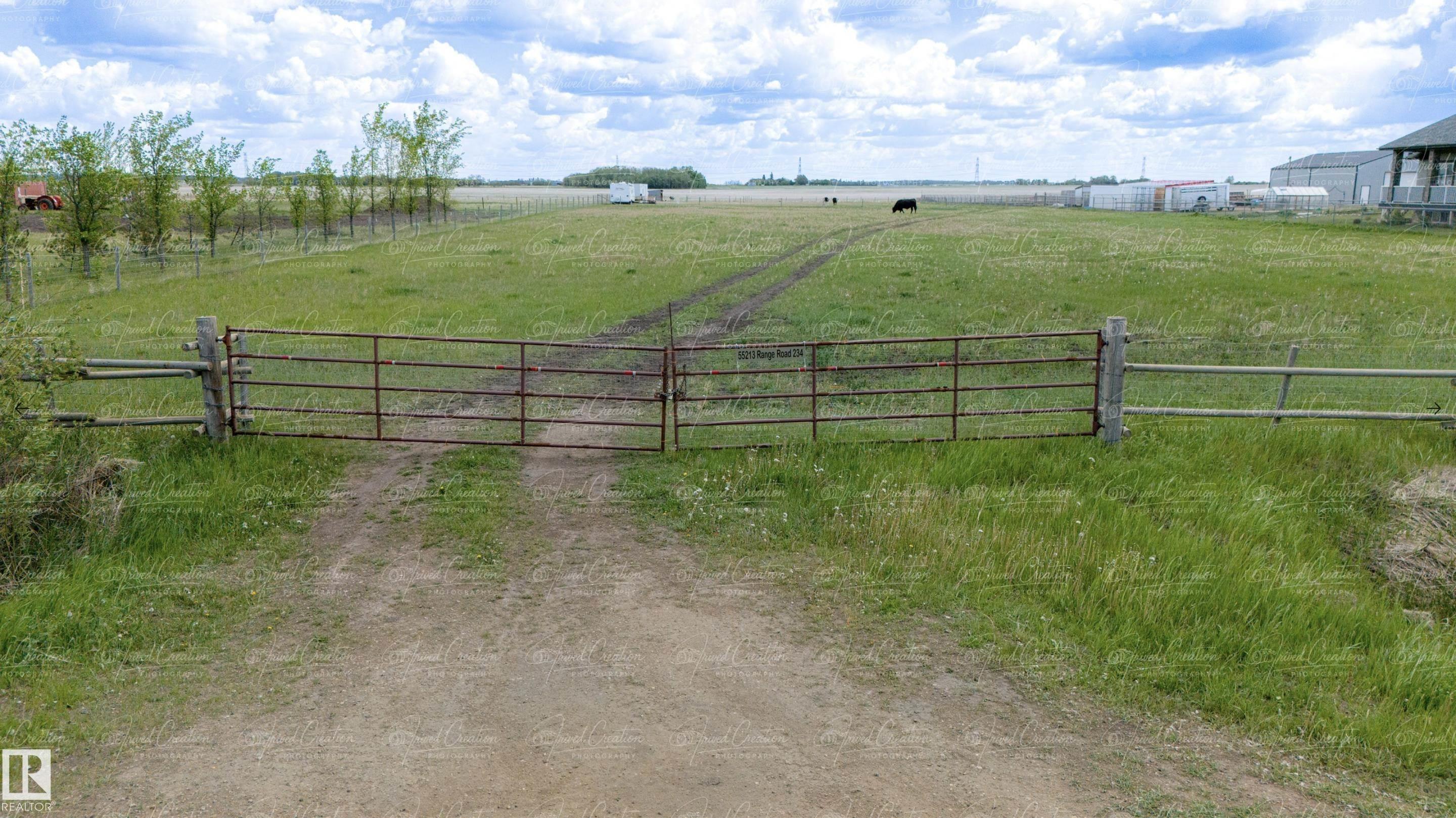 Photo 4 at 55213 Rge Road 234, None, Rural Sturgeon County